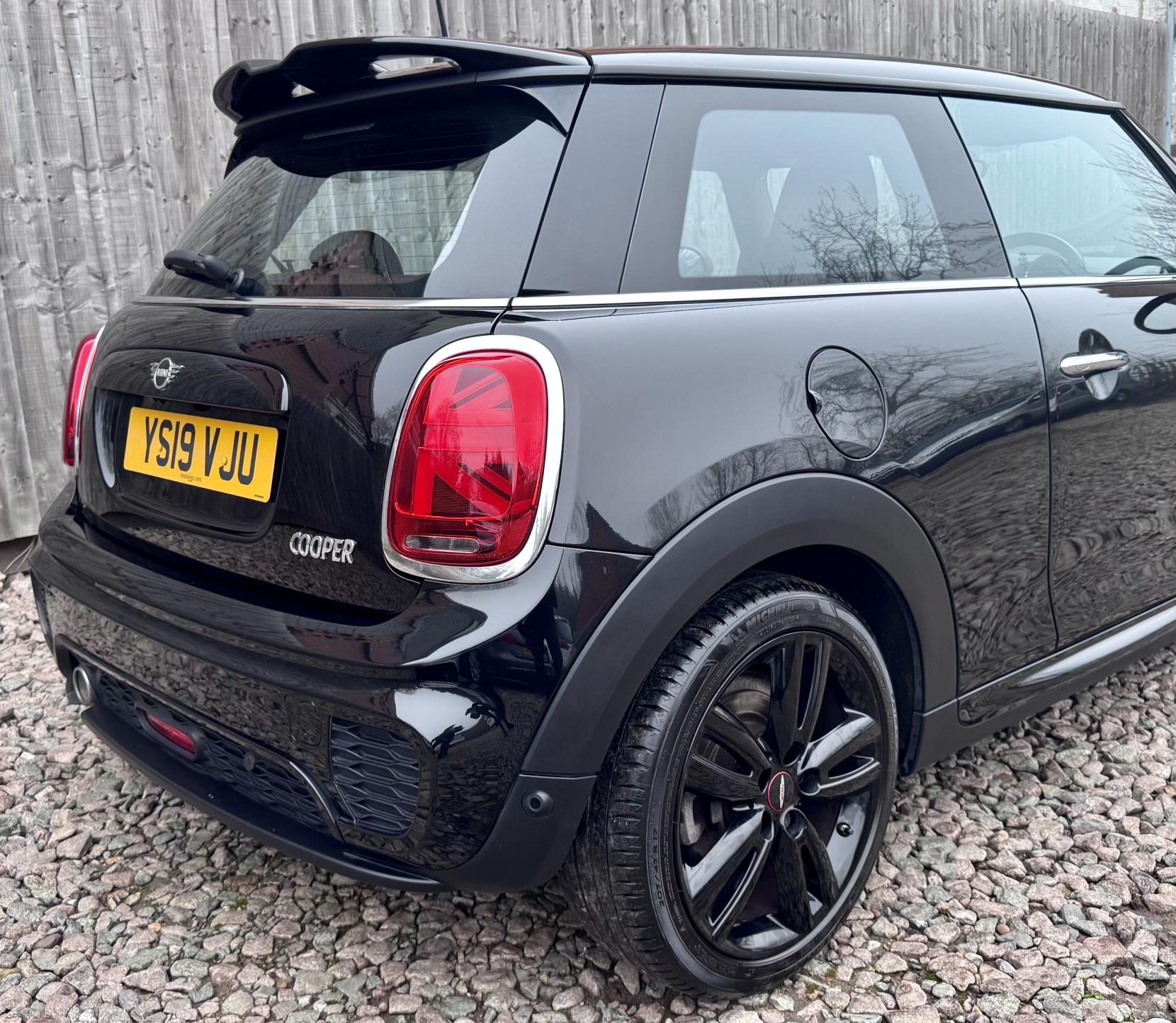 MINI Hatch 1.5 Cooper Sport Hatchback 3dr Petrol Manual Euro 6 (s/s) (136 ps)