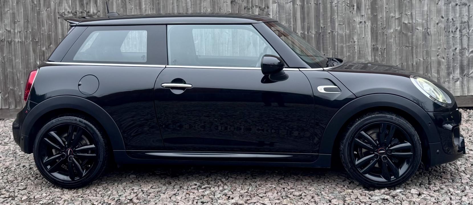 MINI Hatch 1.5 Cooper Sport Hatchback 3dr Petrol Manual Euro 6 (s/s) (136 ps)