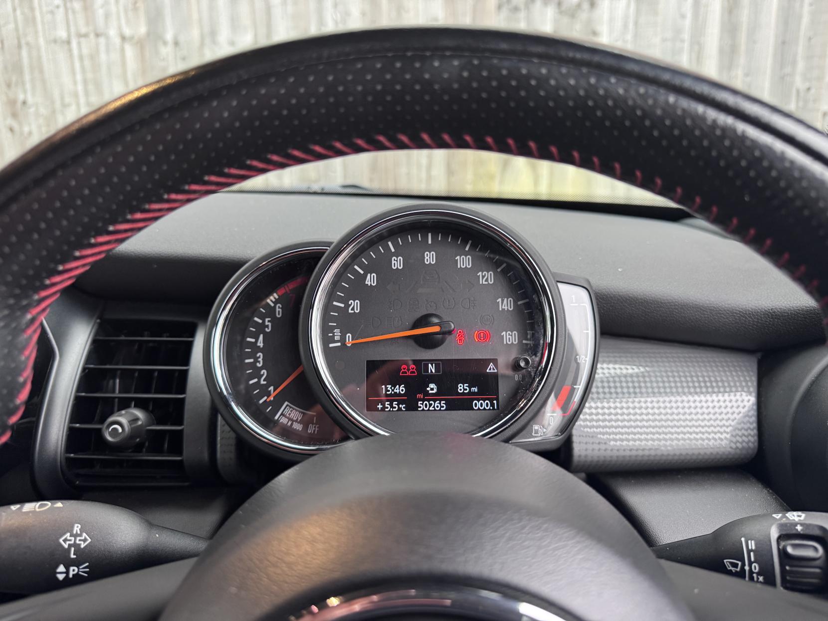 MINI Hatch 1.5 Cooper Sport Hatchback 3dr Petrol Manual Euro 6 (s/s) (136 ps)