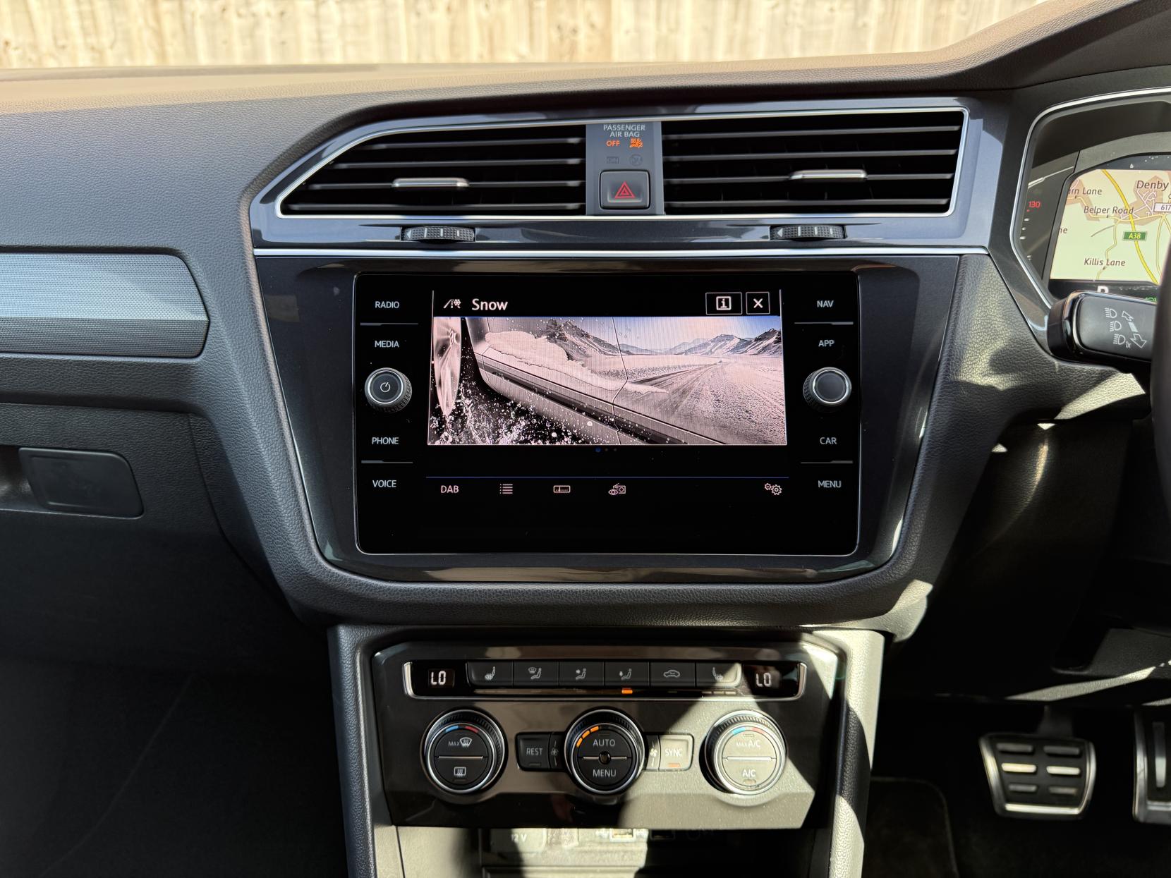 Volkswagen Tiguan 2.0 TDI R-Line SUV 5dr Diesel DSG 4Motion Euro 6 (s/s) (190 ps)