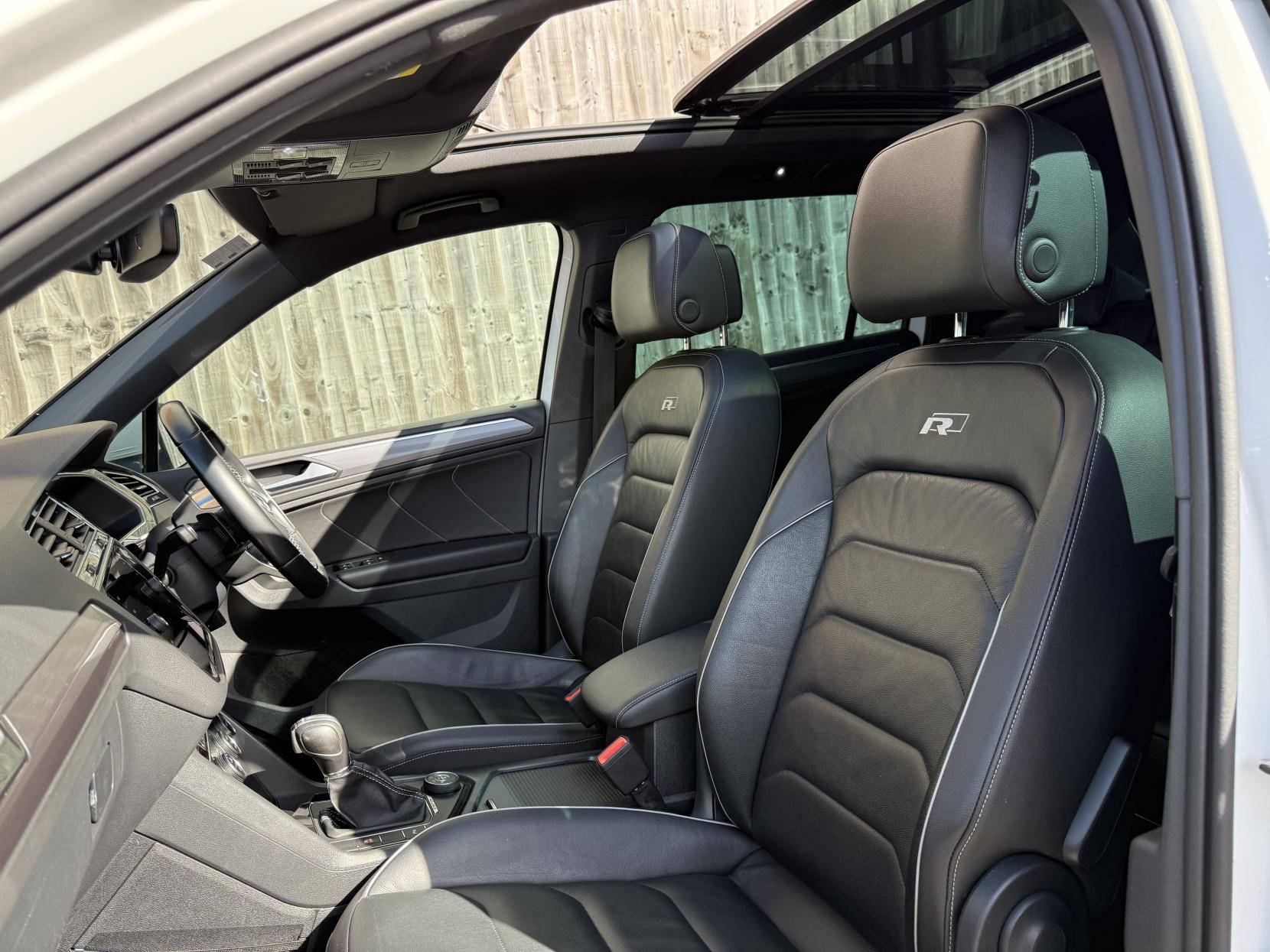 Volkswagen Tiguan 2.0 TDI R-Line SUV 5dr Diesel DSG 4Motion Euro 6 (s/s) (190 ps)