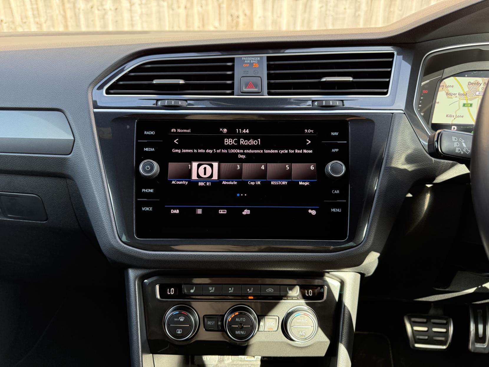 Volkswagen Tiguan 2.0 TDI R-Line SUV 5dr Diesel DSG 4Motion Euro 6 (s/s) (190 ps)