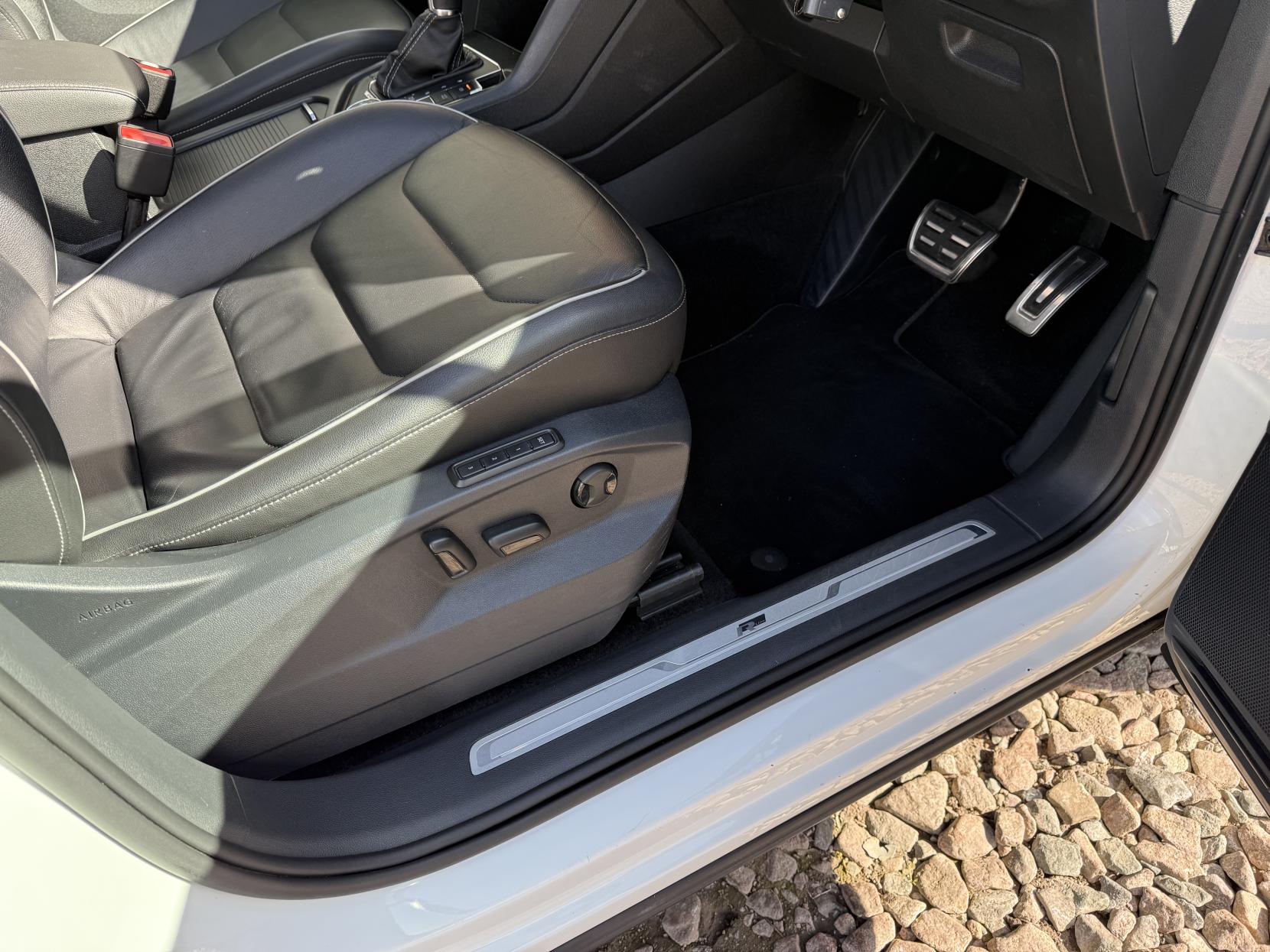 Volkswagen Tiguan 2.0 TDI R-Line SUV 5dr Diesel DSG 4Motion Euro 6 (s/s) (190 ps)