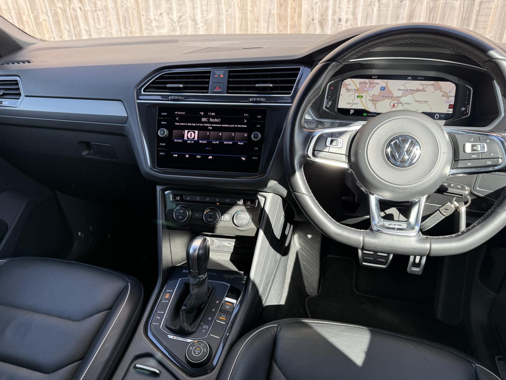 Volkswagen Tiguan 2.0 TDI R-Line SUV 5dr Diesel DSG 4Motion Euro 6 (s/s) (190 ps)