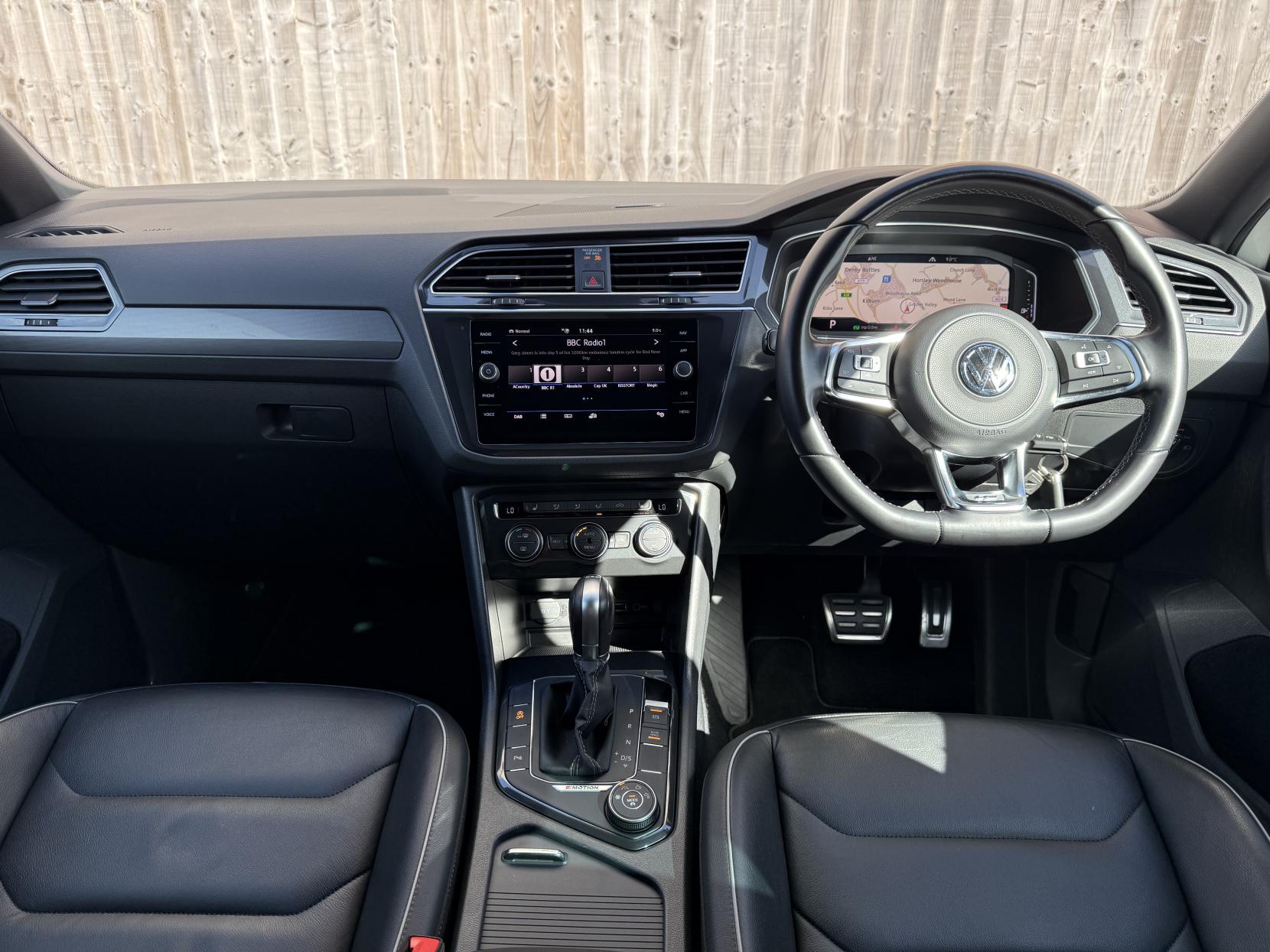 Volkswagen Tiguan 2.0 TDI R-Line SUV 5dr Diesel DSG 4Motion Euro 6 (s/s) (190 ps)