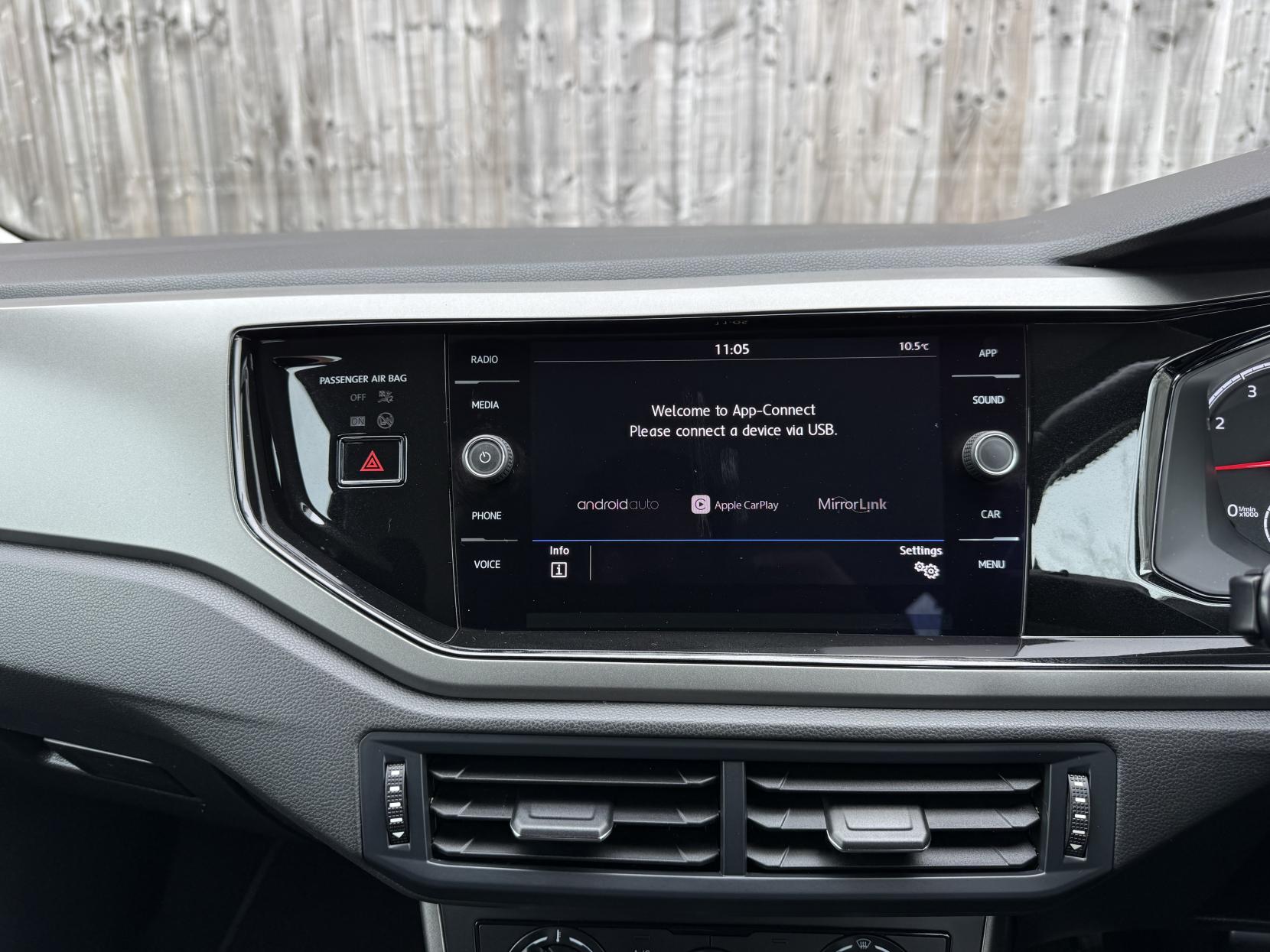 Volkswagen Polo 1.0 TSI SE Hatchback 5dr Petrol Manual Euro 6 (s/s) (95 ps)