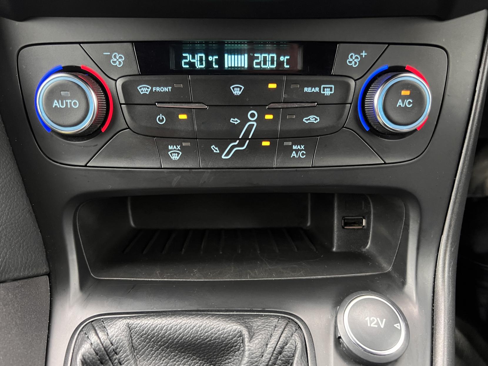 Ford Focus 1.5T EcoBoost ST-Line X Hatchback 5dr Petrol Manual Euro 6 (s/s) (182 ps)