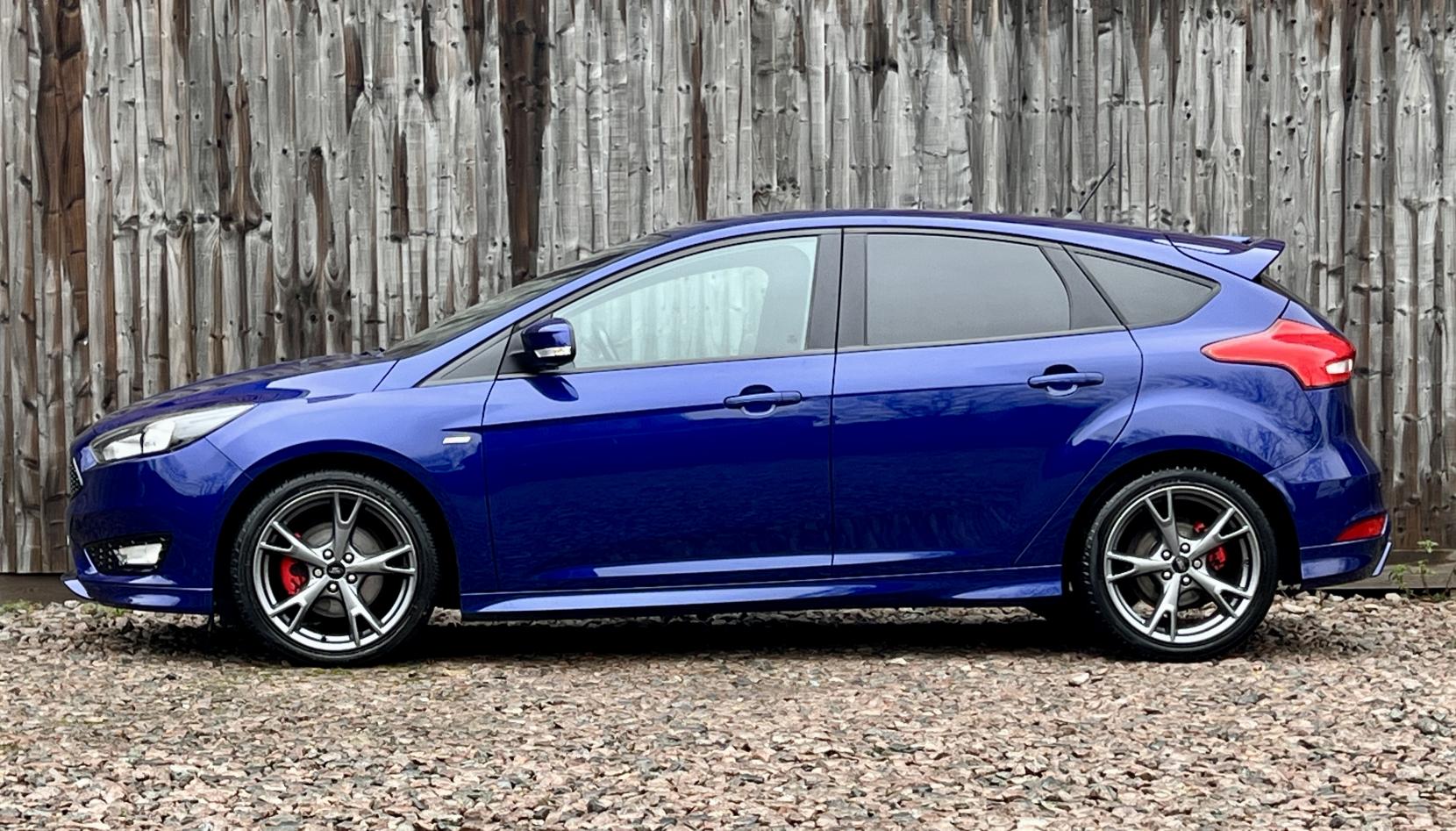 Ford Focus 1.5T EcoBoost ST-Line X Hatchback 5dr Petrol Manual Euro 6 (s/s) (182 ps)