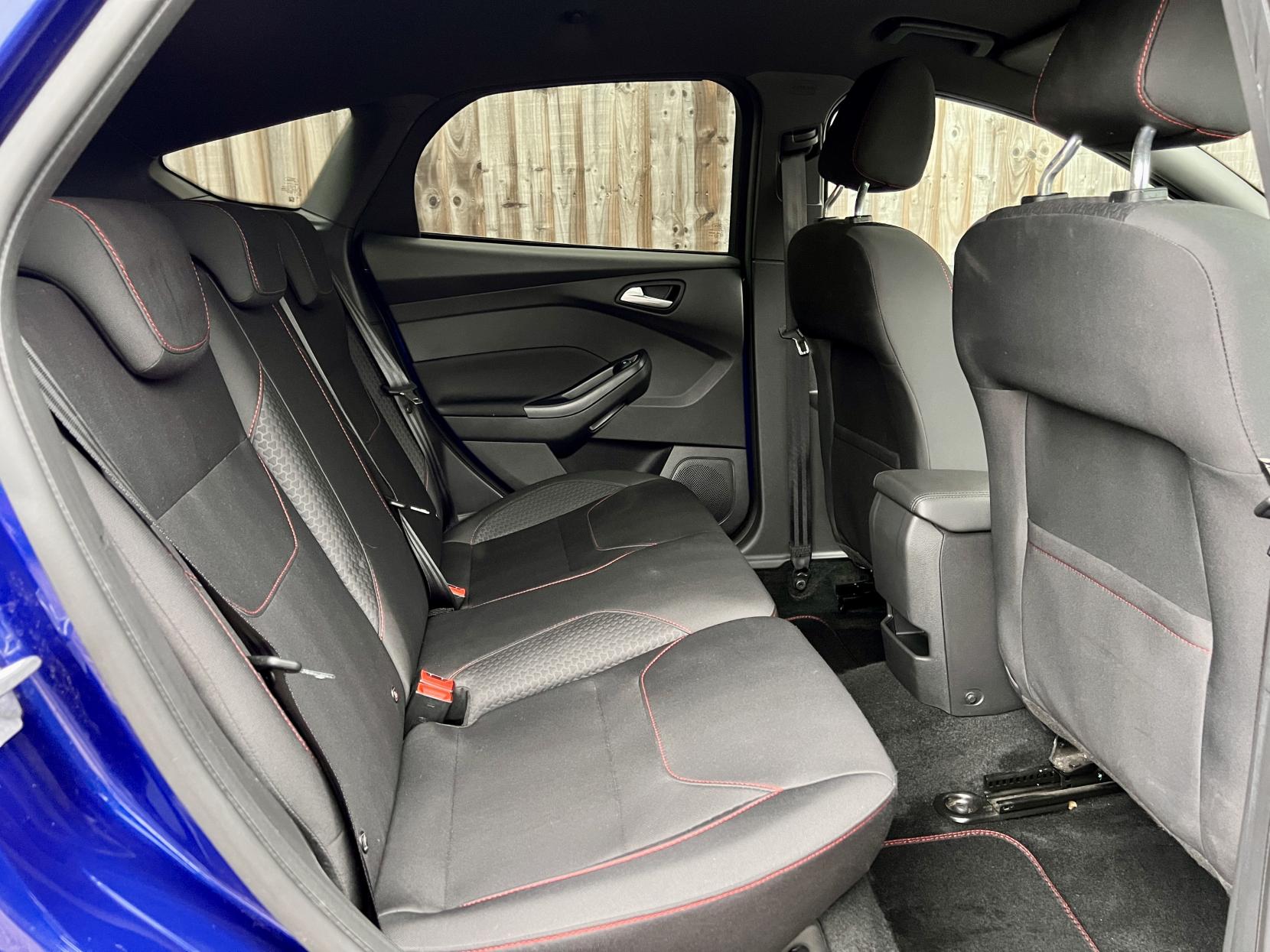 Ford Focus 1.5T EcoBoost ST-Line X Hatchback 5dr Petrol Manual Euro 6 (s/s) (182 ps)