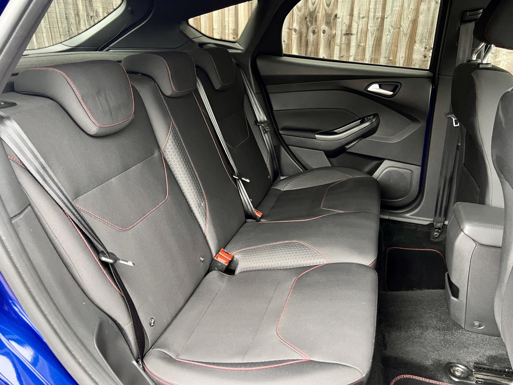 Ford Focus 1.5T EcoBoost ST-Line X Hatchback 5dr Petrol Manual Euro 6 (s/s) (182 ps)