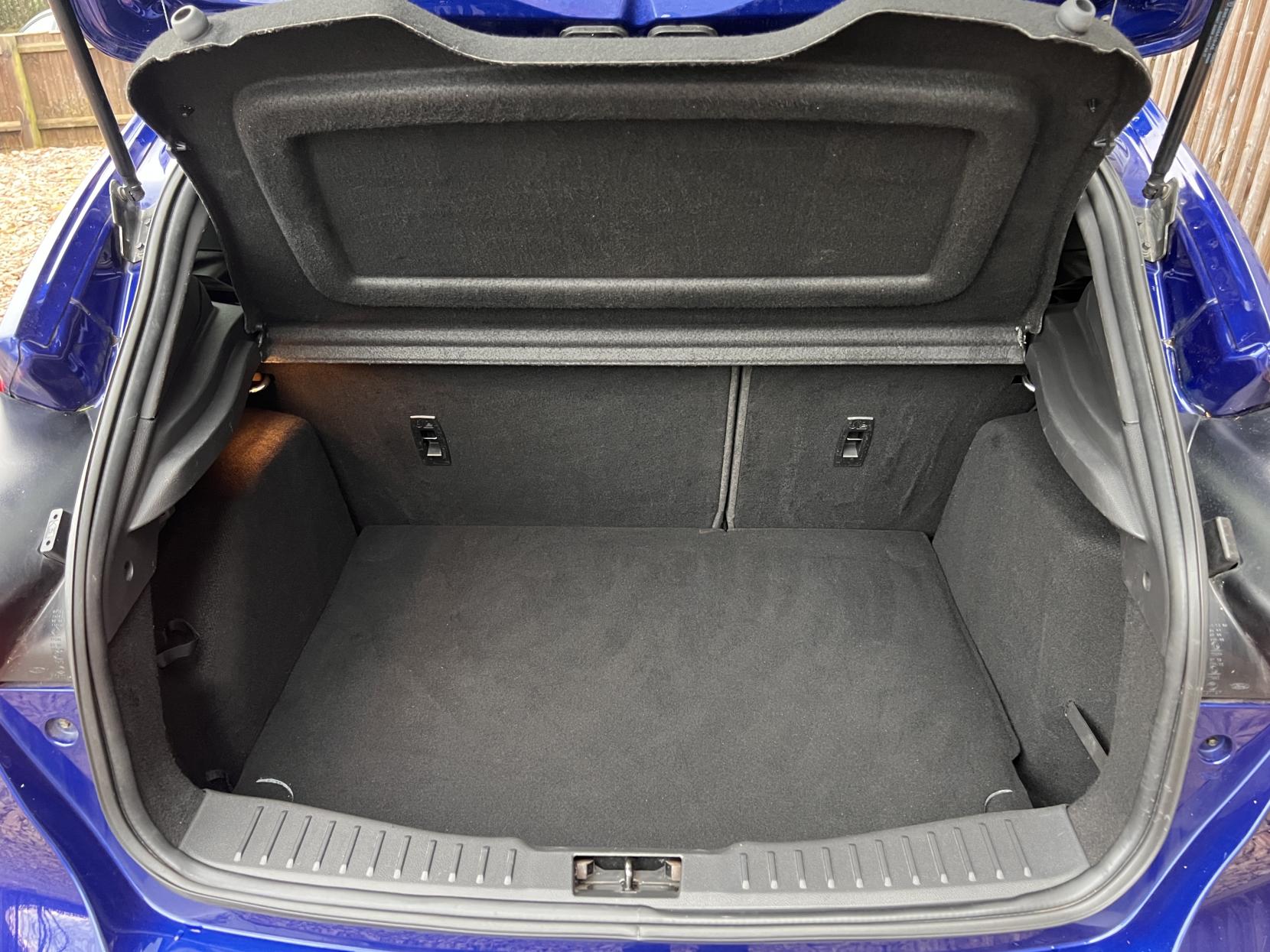 Ford Focus 1.5T EcoBoost ST-Line X Hatchback 5dr Petrol Manual Euro 6 (s/s) (182 ps)