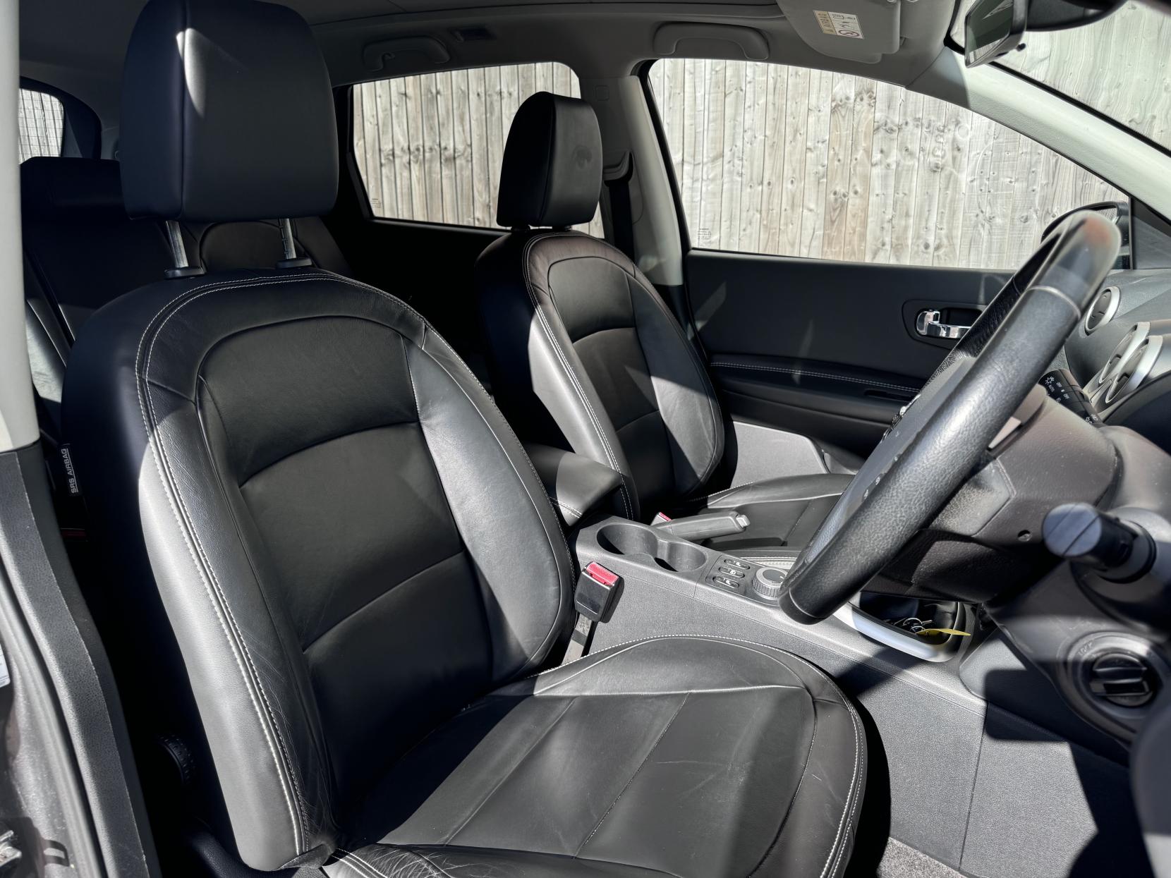 Nissan Qashqai+2 1.6 dCi Tekna SUV 5dr Diesel Manual 4WD Euro 5 (AVM) (130 ps)