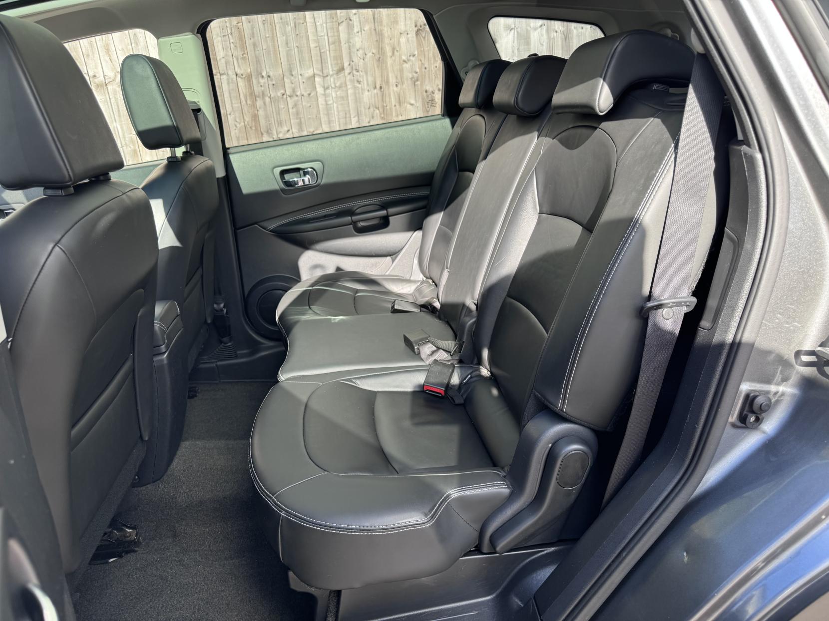 Nissan Qashqai+2 1.6 dCi Tekna SUV 5dr Diesel Manual 4WD Euro 5 (AVM) (130 ps)