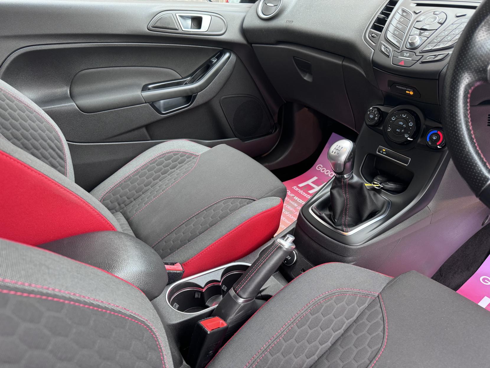 Ford Fiesta 1.0T EcoBoost ST-Line Hatchback 3dr Petrol Manual Euro 6 (s/s) (140 ps)
