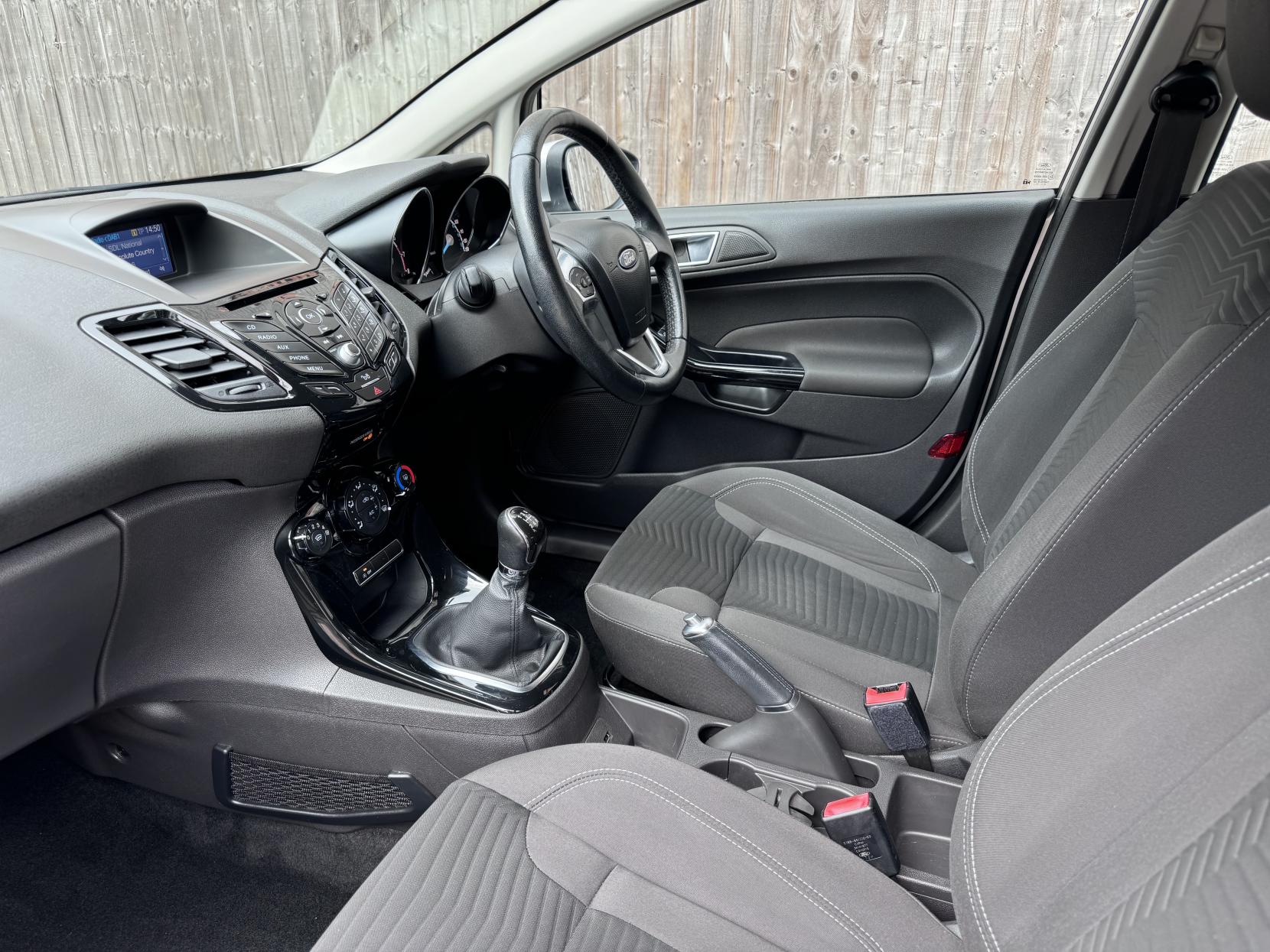 Ford Fiesta 1.0T EcoBoost Zetec Hatchback 5dr Petrol Manual Euro 6 (s/s) (100 ps)