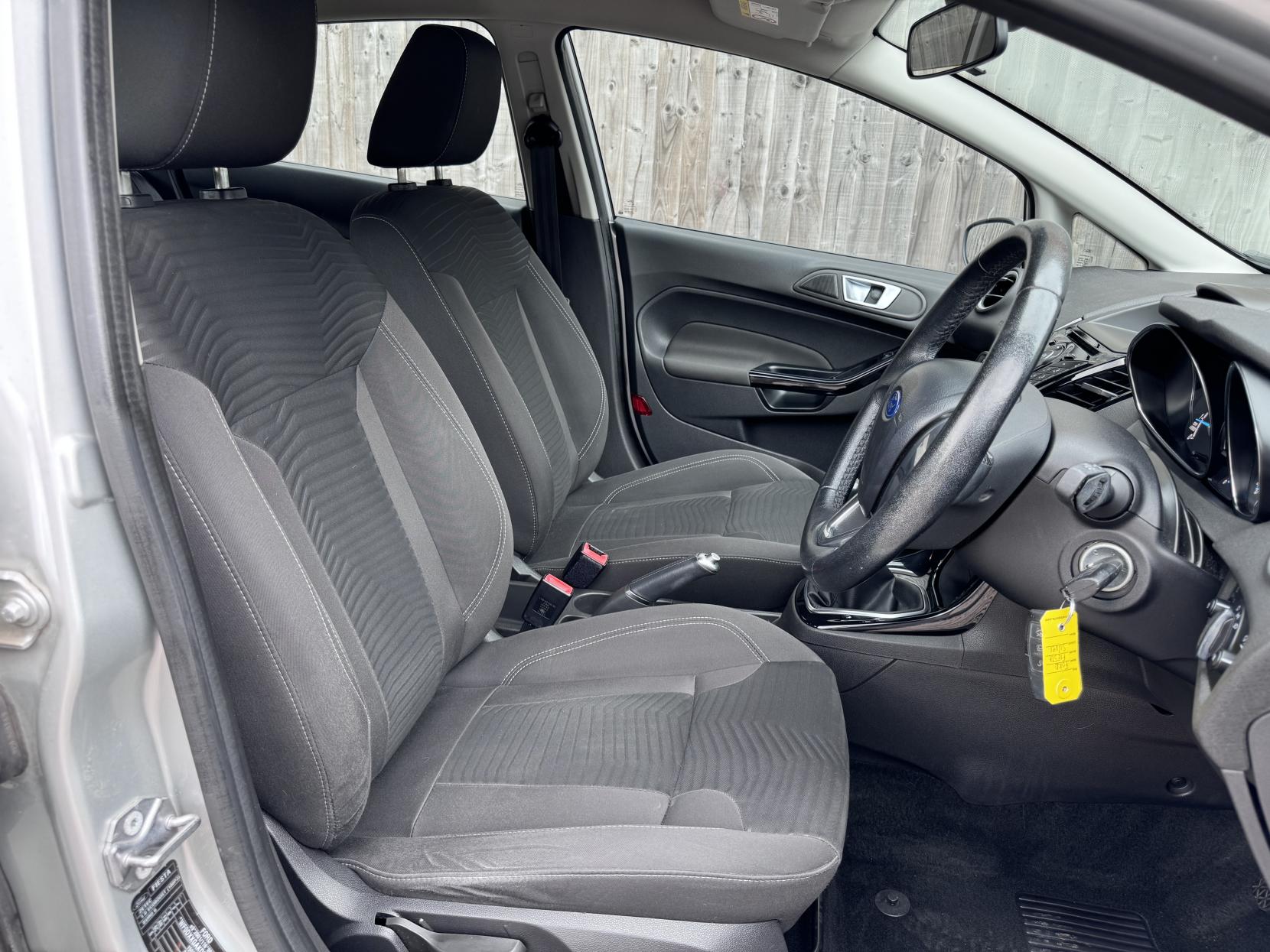 Ford Fiesta 1.0T EcoBoost Zetec Hatchback 5dr Petrol Manual Euro 6 (s/s) (100 ps)