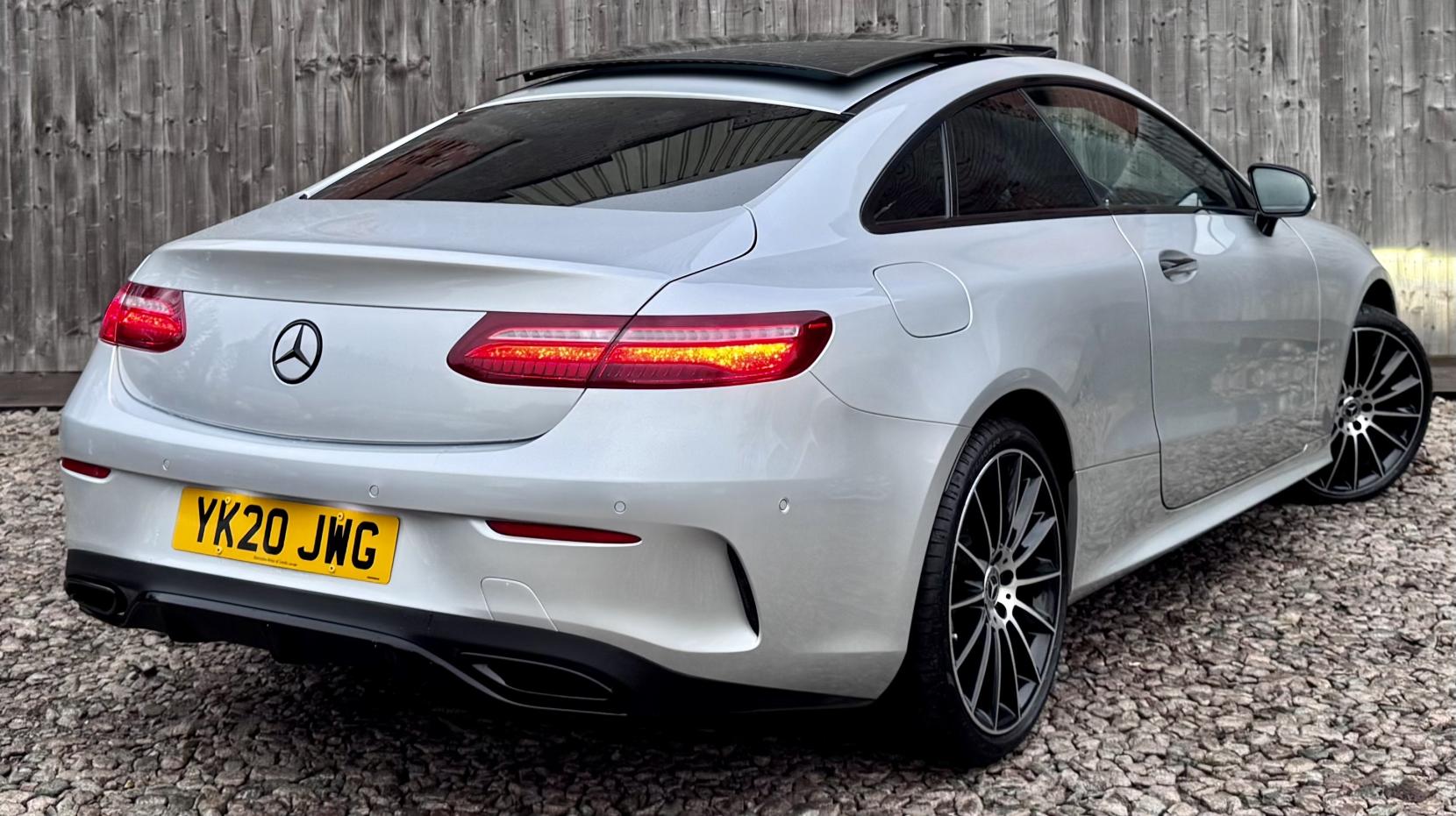 Mercedes-Benz E Class 2.9 E400d AMG Line (Premium Plus) Coupe 2dr Diesel G-Tronic+ 4MATIC Euro 6 (s/s) (340 ps)
