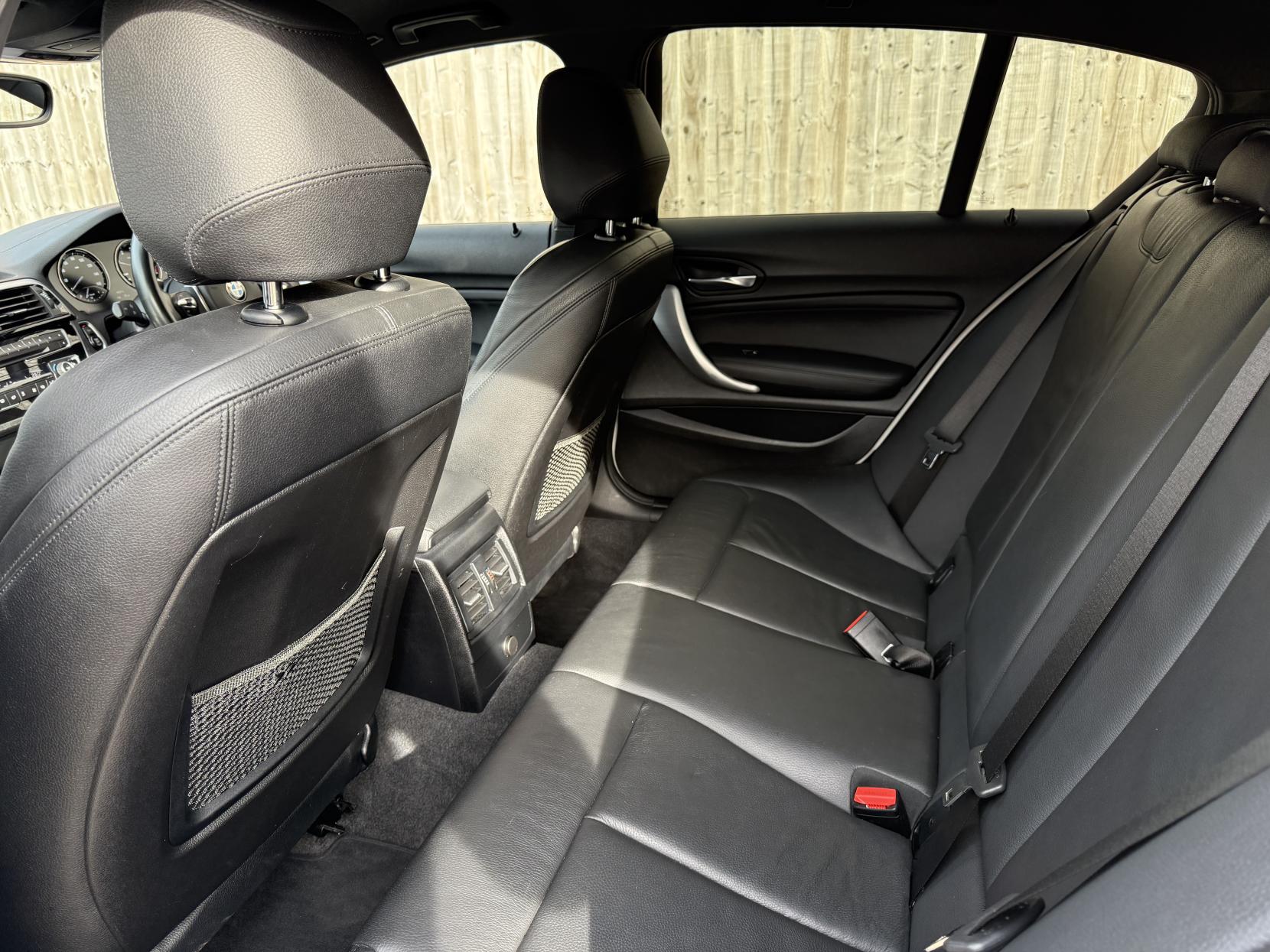 BMW 1 Series 2.0 120d M Sport Shadow Edition Hatchback 5dr Diesel Auto xDrive Euro 6 (s/s) (190 ps)