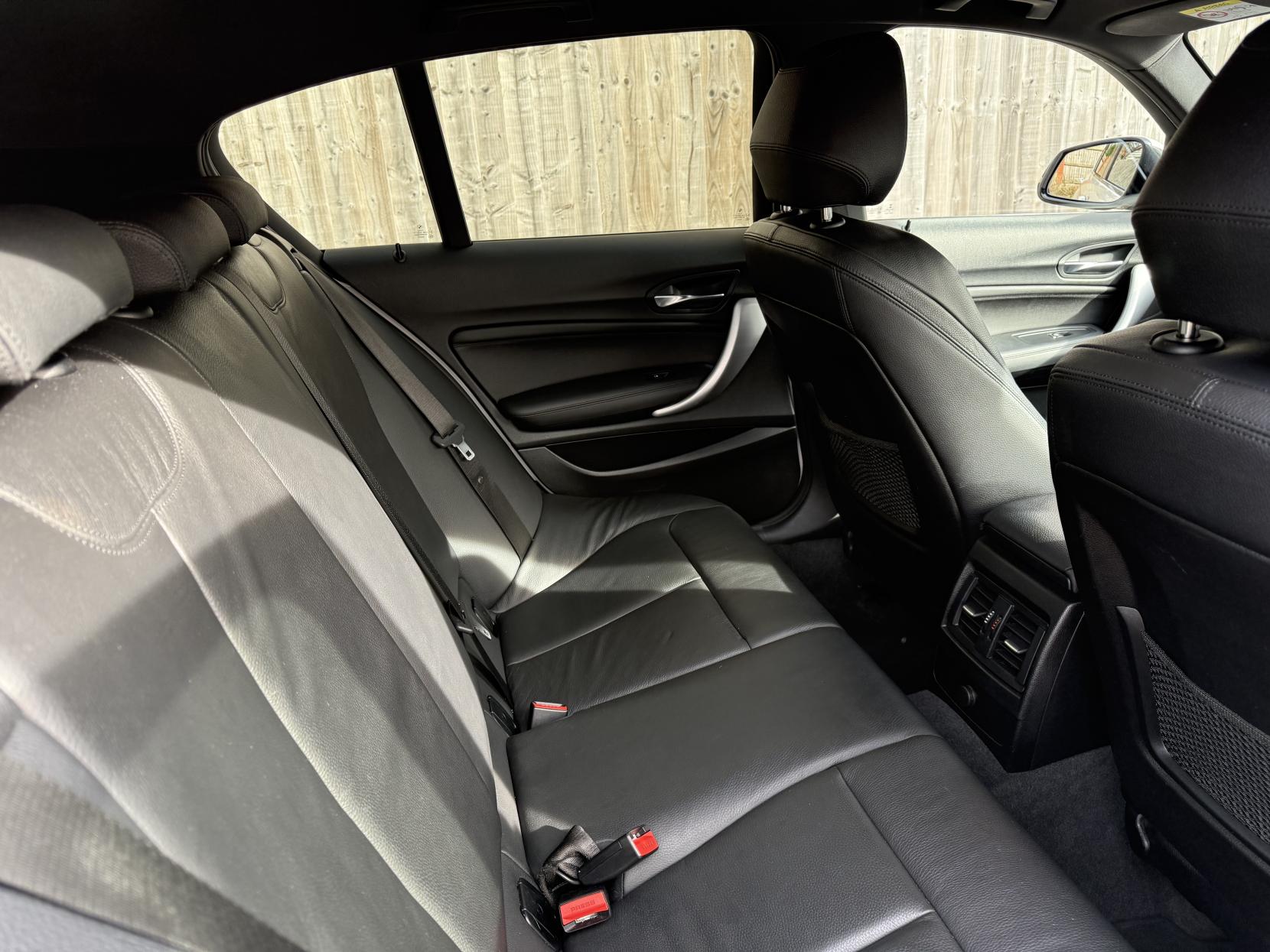 BMW 1 Series 2.0 120d M Sport Shadow Edition Hatchback 5dr Diesel Auto xDrive Euro 6 (s/s) (190 ps)