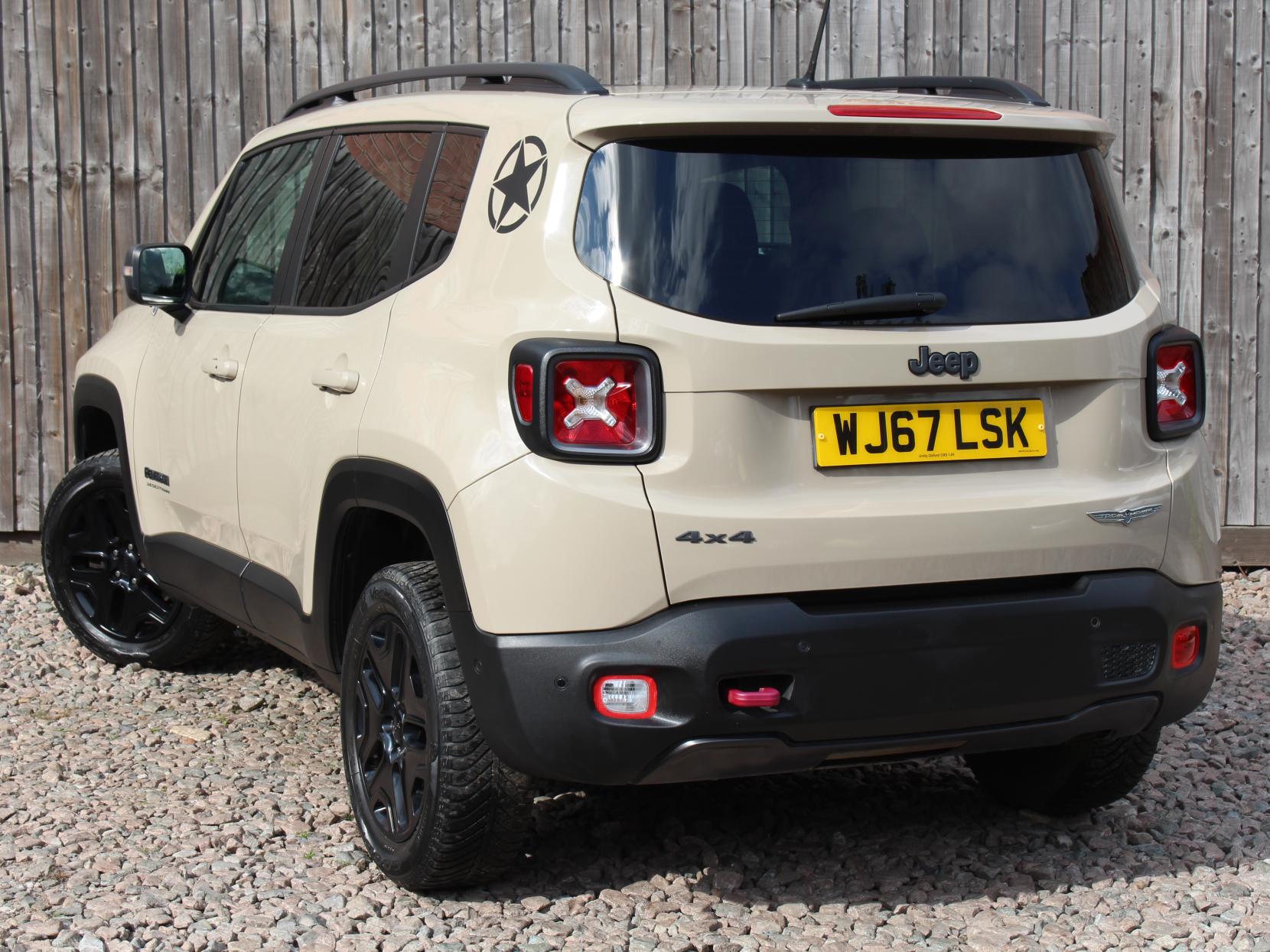 Jeep Renegade 2.0 MultiJetII Desert Hawk SUV 5dr Diesel Auto 4WD Euro 6 (s/s) (170 ps)