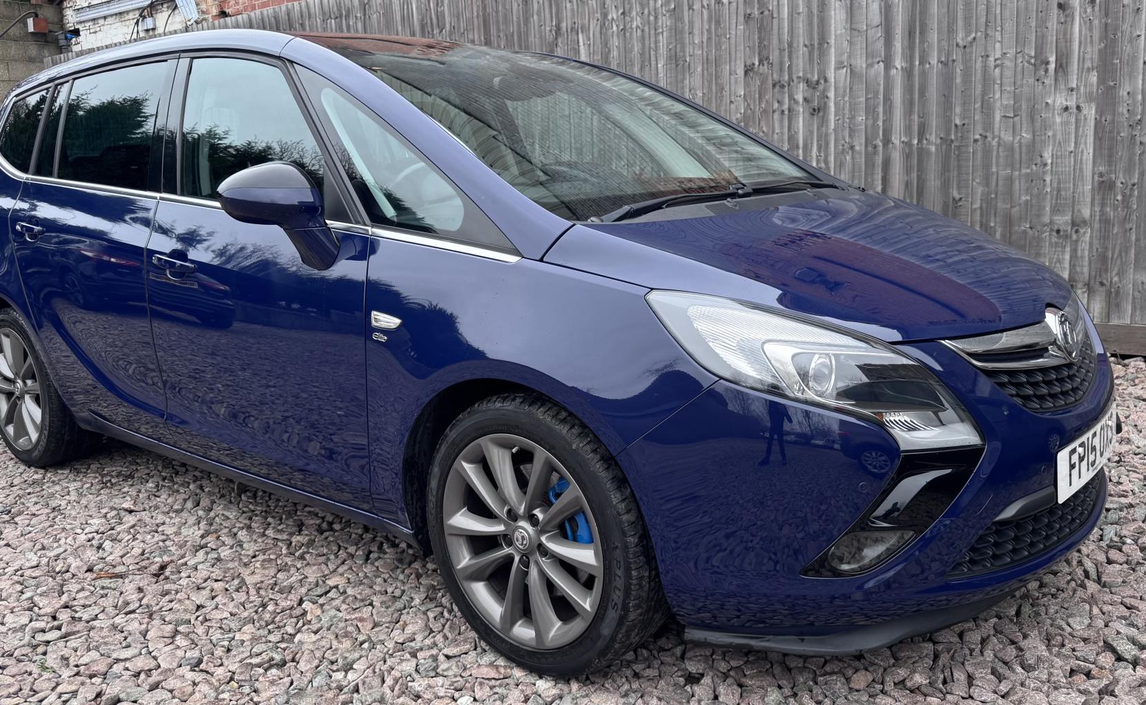 Vauxhall Zafira Tourer 2.0 CDTi Elite MPV 5dr Diesel Manual Euro 6 (s/s) (170 ps)