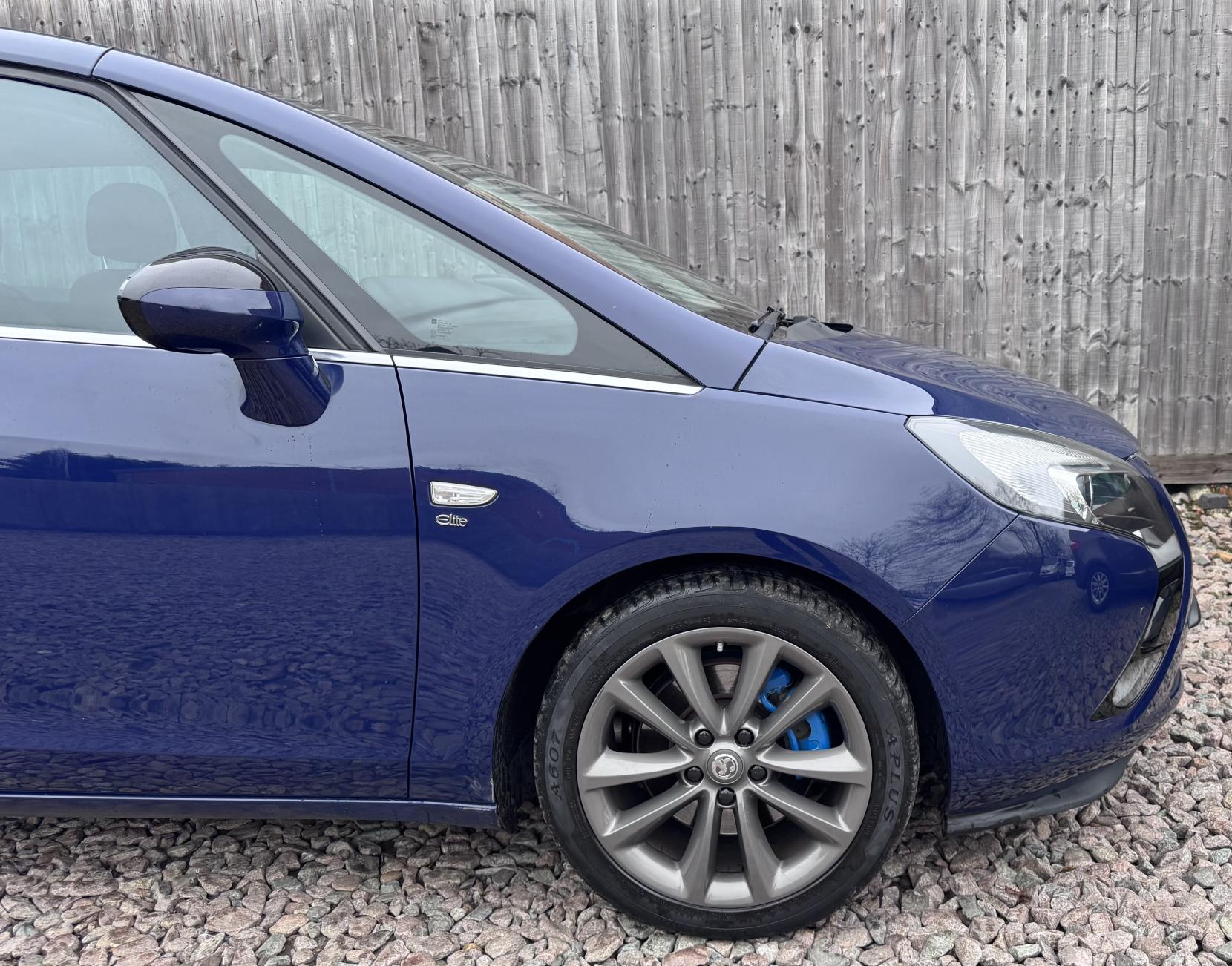 Vauxhall Zafira Tourer 2.0 CDTi Elite MPV 5dr Diesel Manual Euro 6 (s/s) (170 ps)