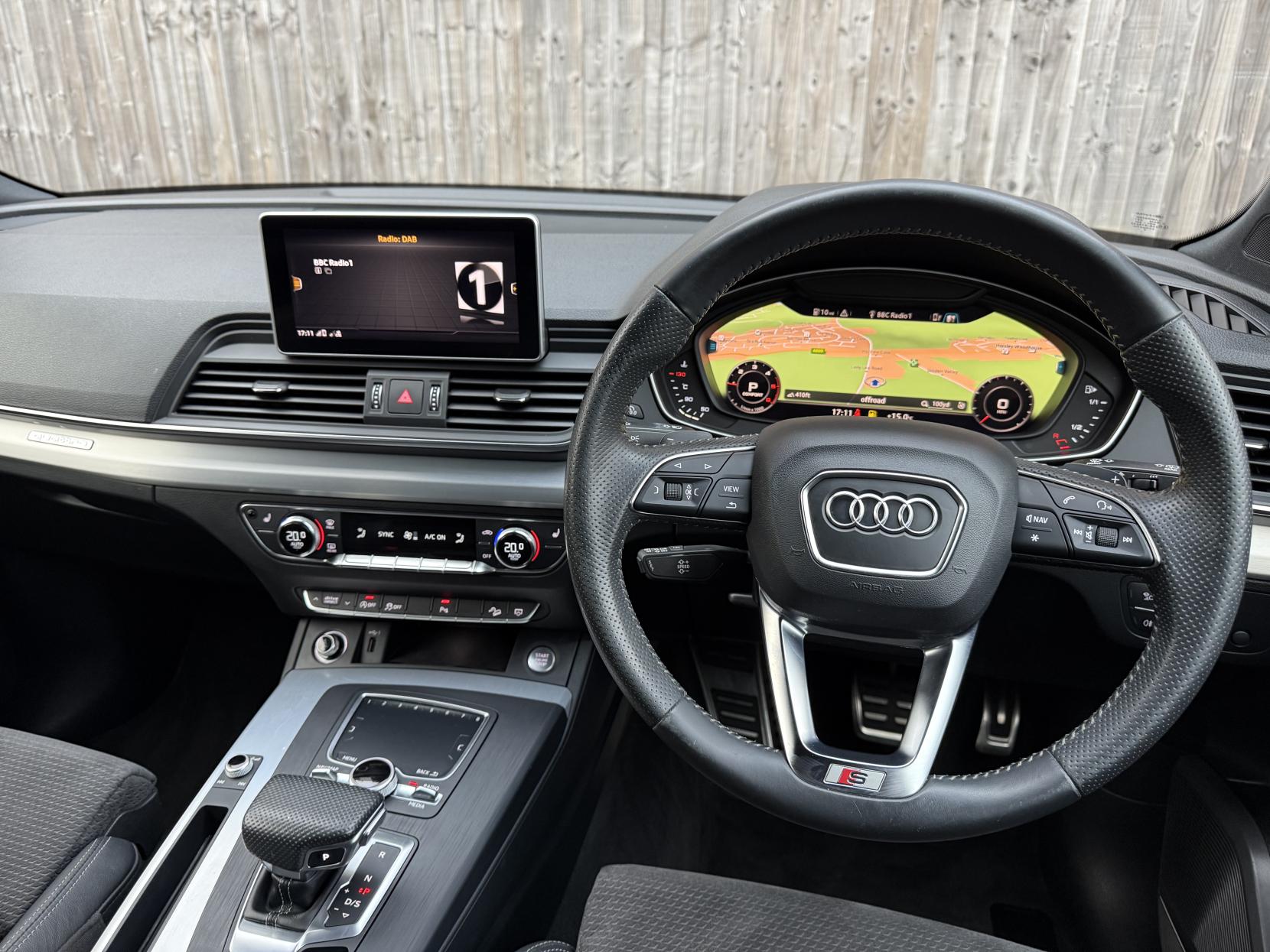 Audi Q5 2.0 TDI 40 S line SUV 5dr Diesel S Tronic quattro Euro 6 (s/s) (190 ps)