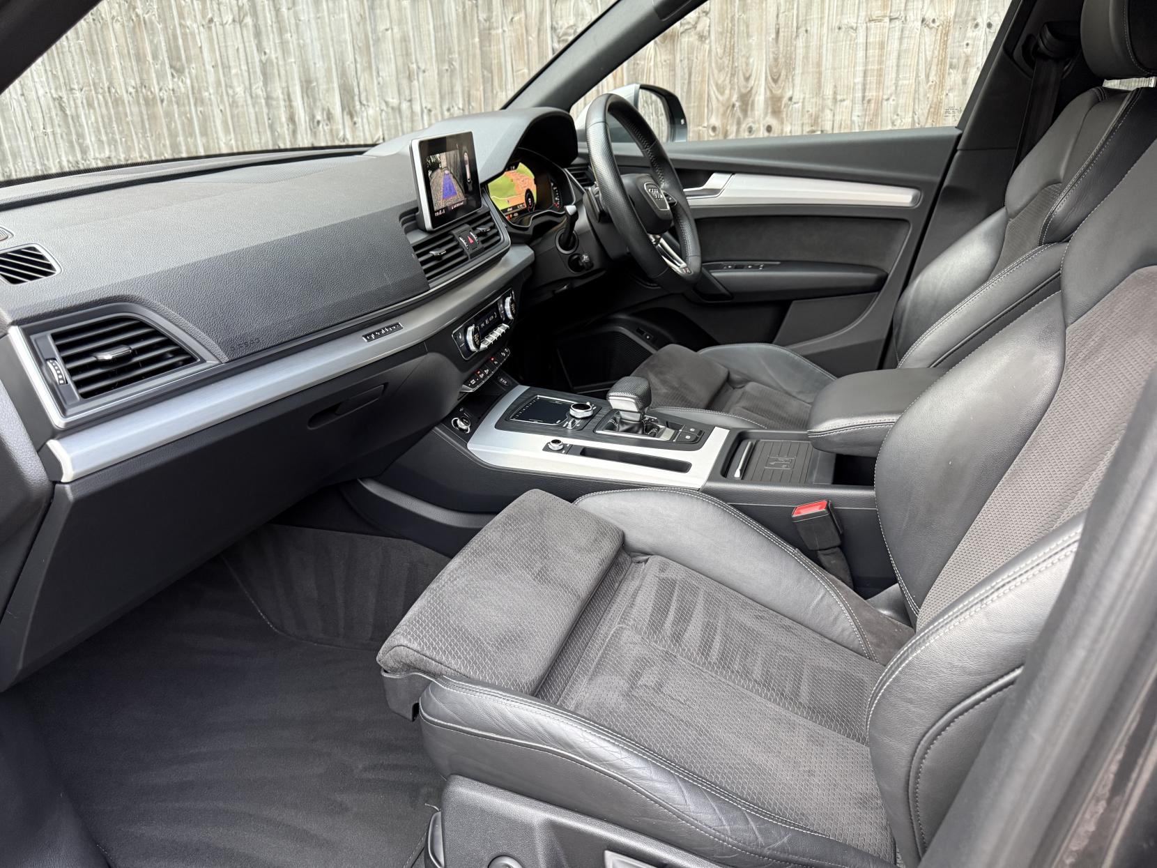 Audi Q5 2.0 TDI 40 S line SUV 5dr Diesel S Tronic quattro Euro 6 (s/s) (190 ps)
