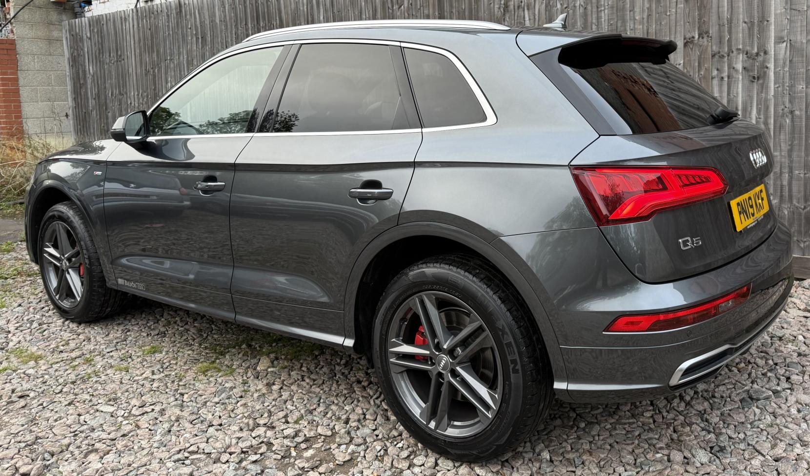 Audi Q5 2.0 TDI 40 S line SUV 5dr Diesel S Tronic quattro Euro 6 (s/s) (190 ps)