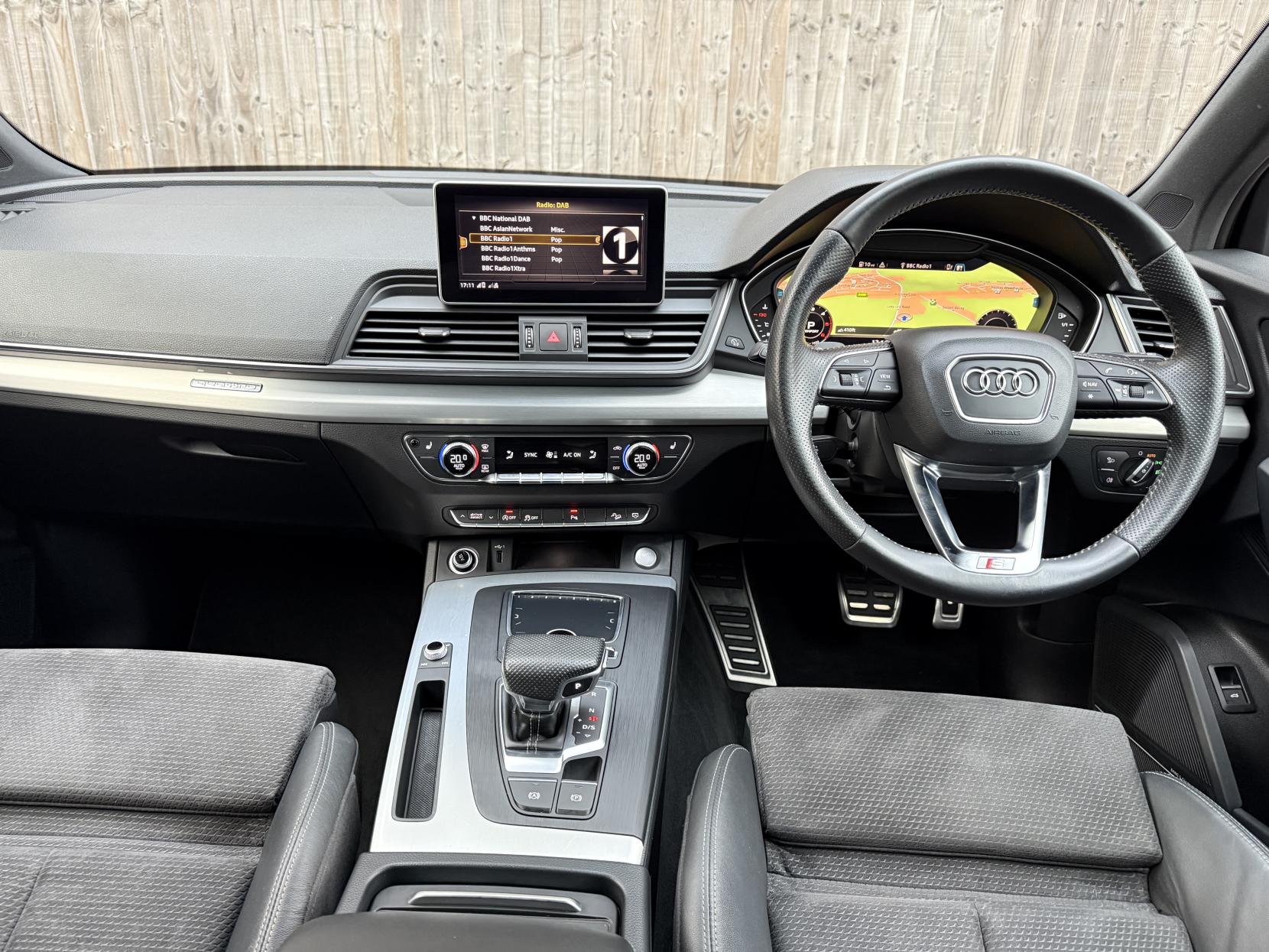 Audi Q5 2.0 TDI 40 S line SUV 5dr Diesel S Tronic quattro Euro 6 (s/s) (190 ps)