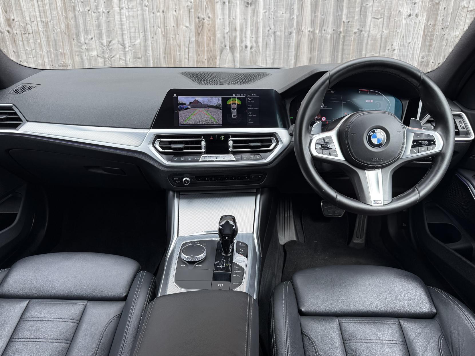 BMW 3 Series 2.0 320d M Sport Saloon 4dr Diesel Auto Euro 6 (s/s) (190 ps)