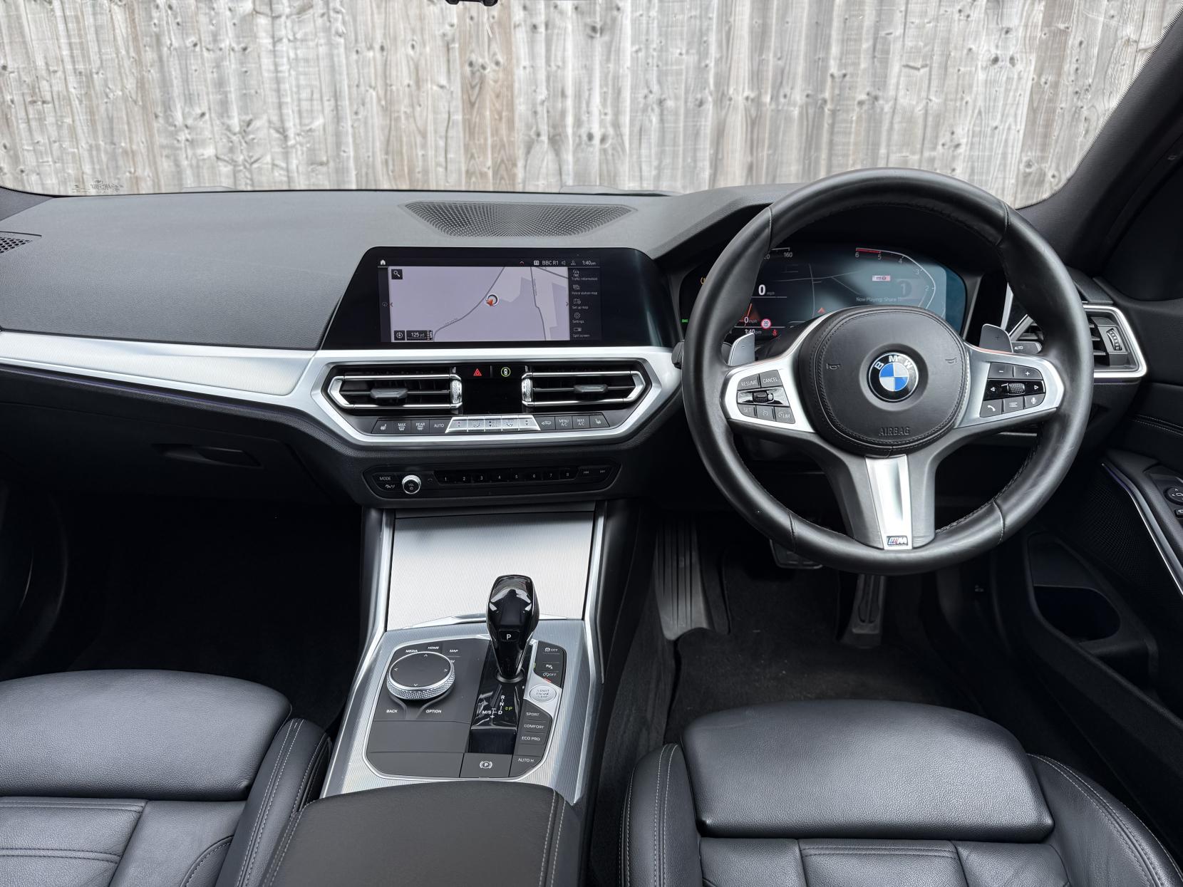 BMW 3 Series 2.0 320d M Sport Saloon 4dr Diesel Auto Euro 6 (s/s) (190 ps)