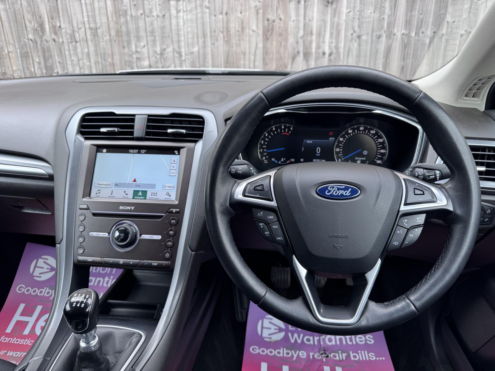 Ford Mondeo 2.0 TDCi Titanium Hatchback 5dr Diesel Manual Euro 6 (s/s) (150 ps)