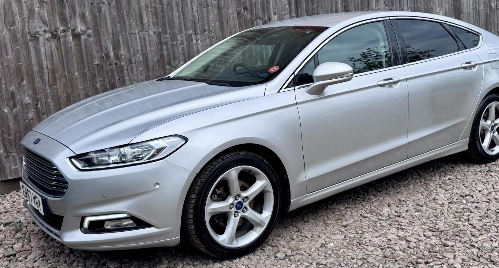 Ford Mondeo 2.0 TDCi Titanium Hatchback 5dr Diesel Manual Euro 6 (s/s) (150 ps)