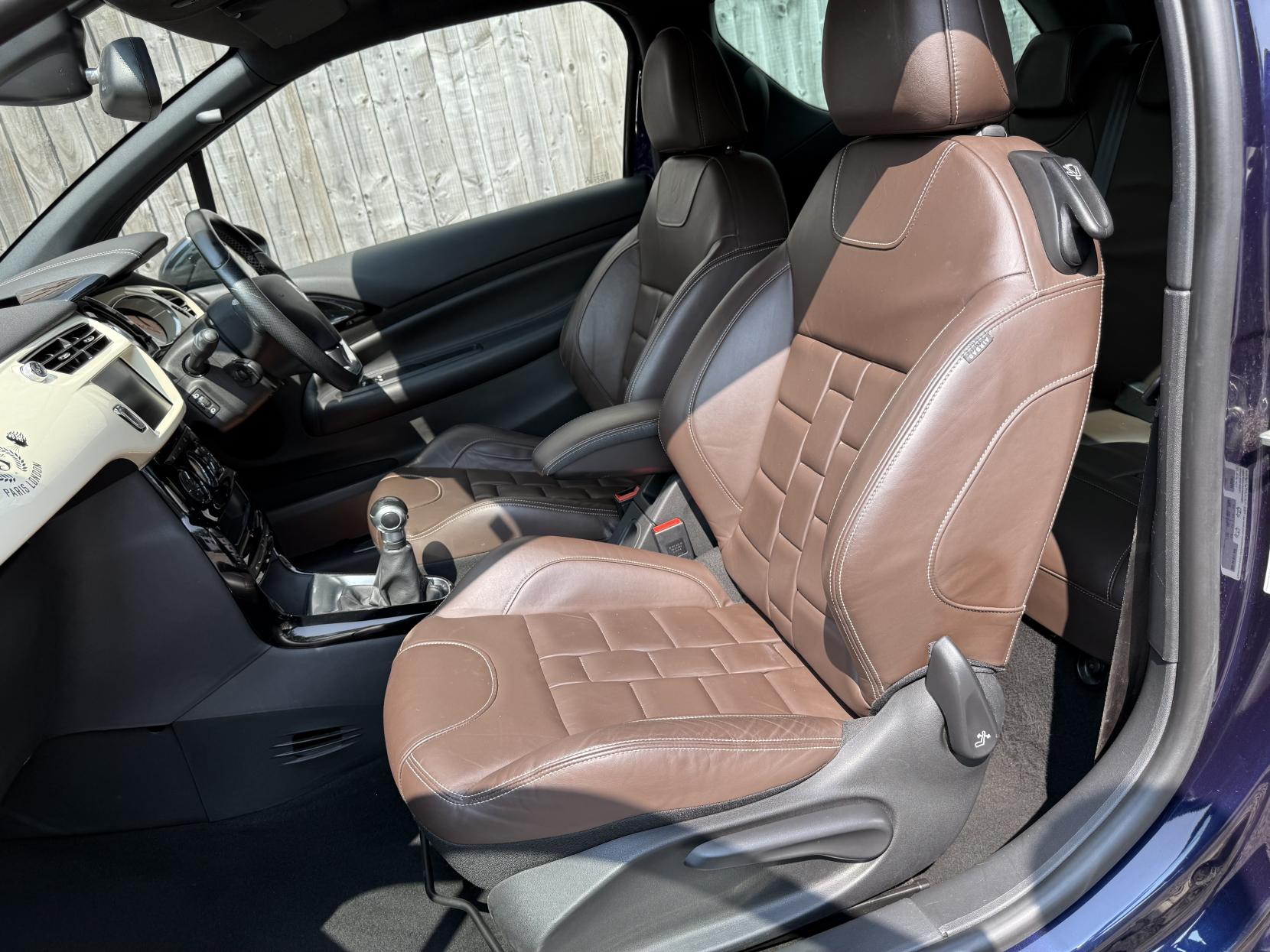 DS AUTOMOBILES DS 3 1.2 PureTech Cafe Racer Hatchback 3dr Petrol Manual Euro 6 (s/s) (110 ps)