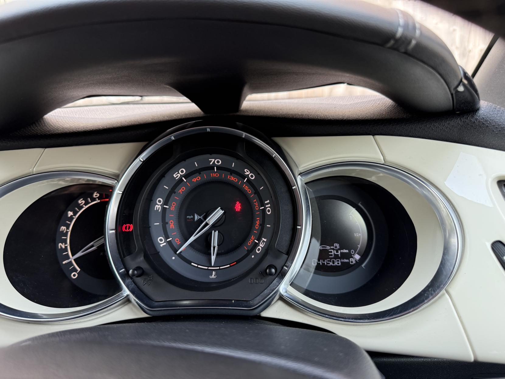 DS AUTOMOBILES DS 3 1.2 PureTech Cafe Racer Hatchback 3dr Petrol Manual Euro 6 (s/s) (110 ps)