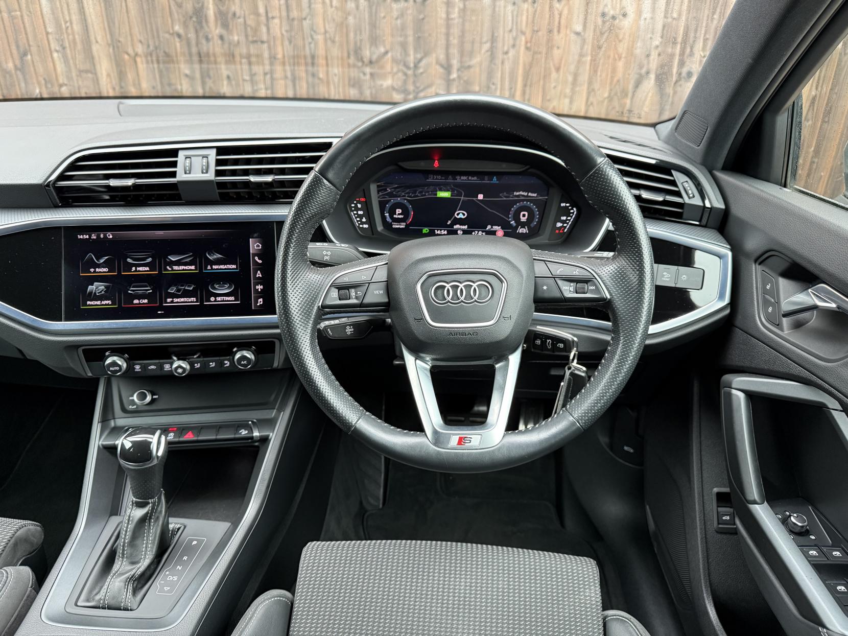 Audi Q3 2.0 TFSI 40 S line SUV 5dr Petrol S Tronic quattro Euro 6 (s/s) (190 ps)