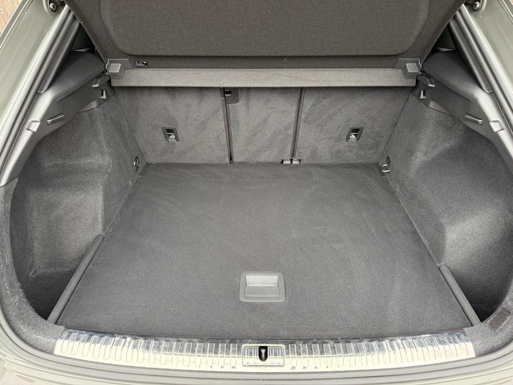 Audi Q3 2.0 TFSI 40 S line SUV 5dr Petrol S Tronic quattro Euro 6 (s/s) (190 ps)