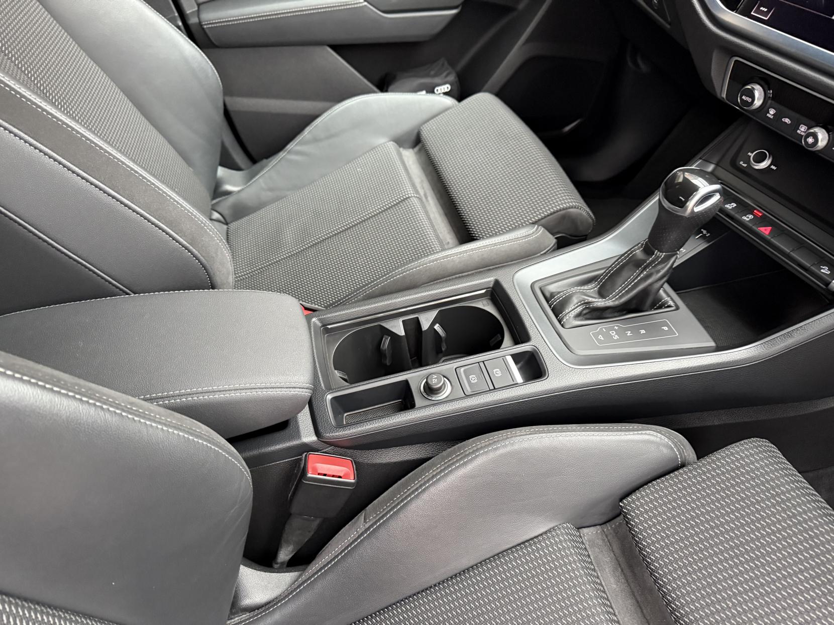 Audi Q3 2.0 TFSI 40 S line SUV 5dr Petrol S Tronic quattro Euro 6 (s/s) (190 ps)