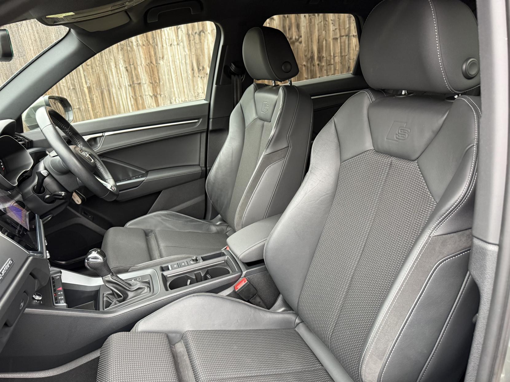 Audi Q3 2.0 TFSI 40 S line SUV 5dr Petrol S Tronic quattro Euro 6 (s/s) (190 ps)