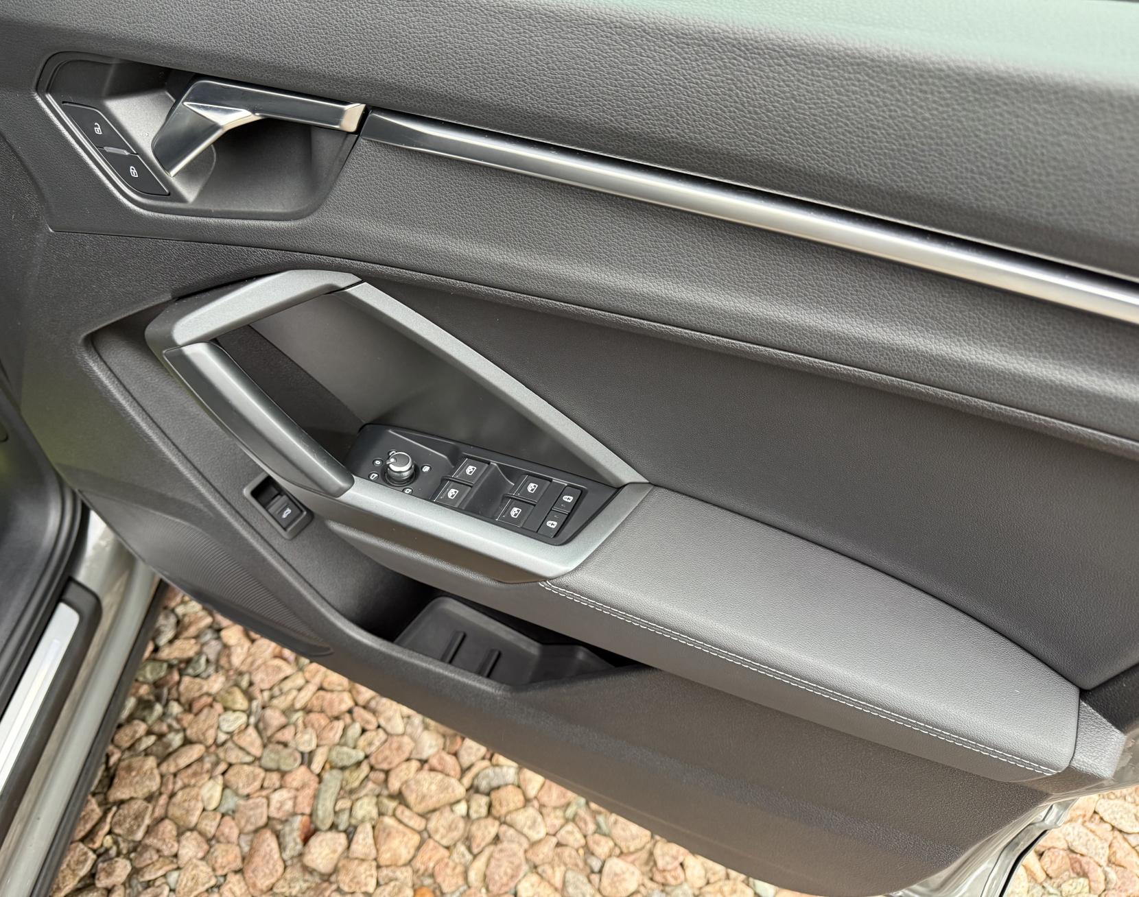 Audi Q3 2.0 TFSI 40 S line SUV 5dr Petrol S Tronic quattro Euro 6 (s/s) (190 ps)