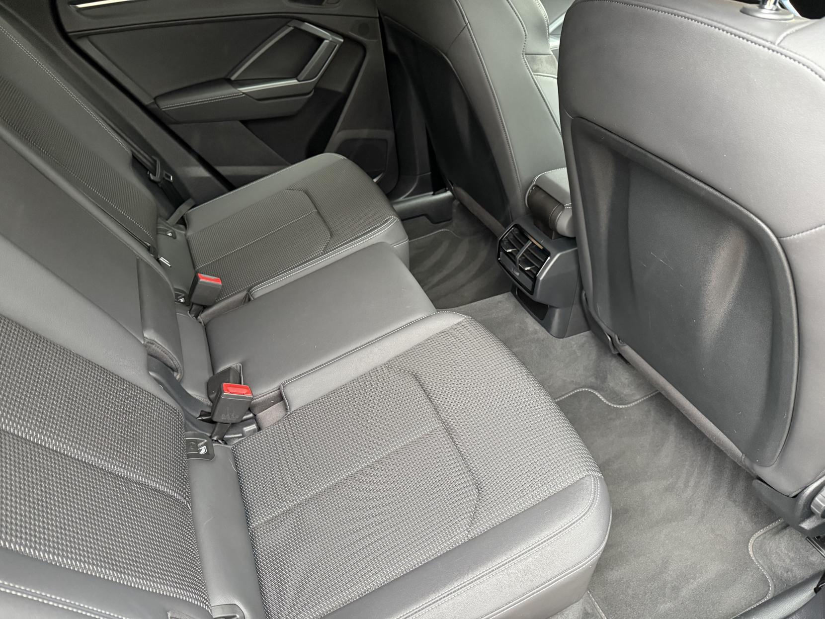 Audi Q3 2.0 TFSI 40 S line SUV 5dr Petrol S Tronic quattro Euro 6 (s/s) (190 ps)