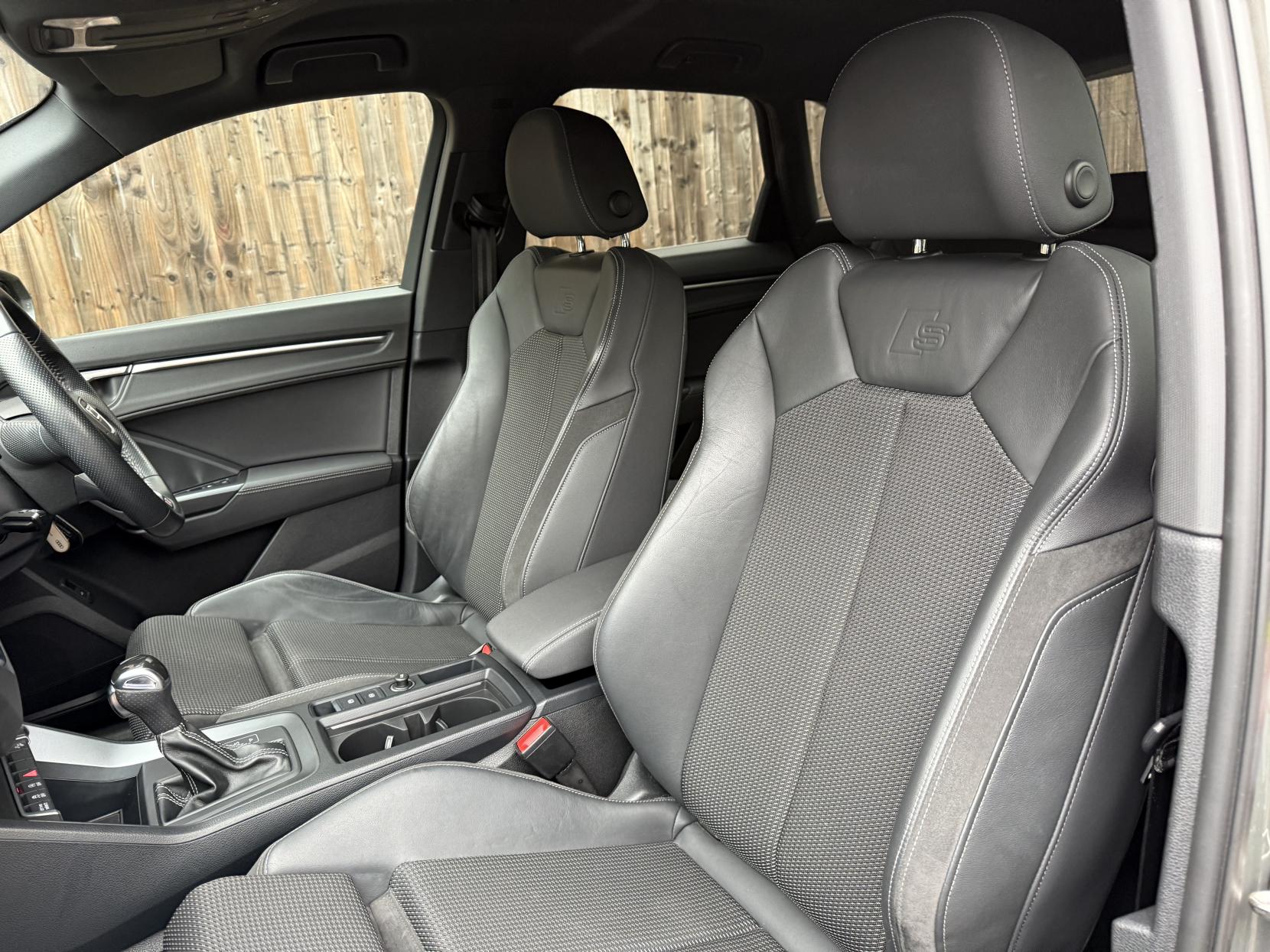 Audi Q3 2.0 TFSI 40 S line SUV 5dr Petrol S Tronic quattro Euro 6 (s/s) (190 ps)