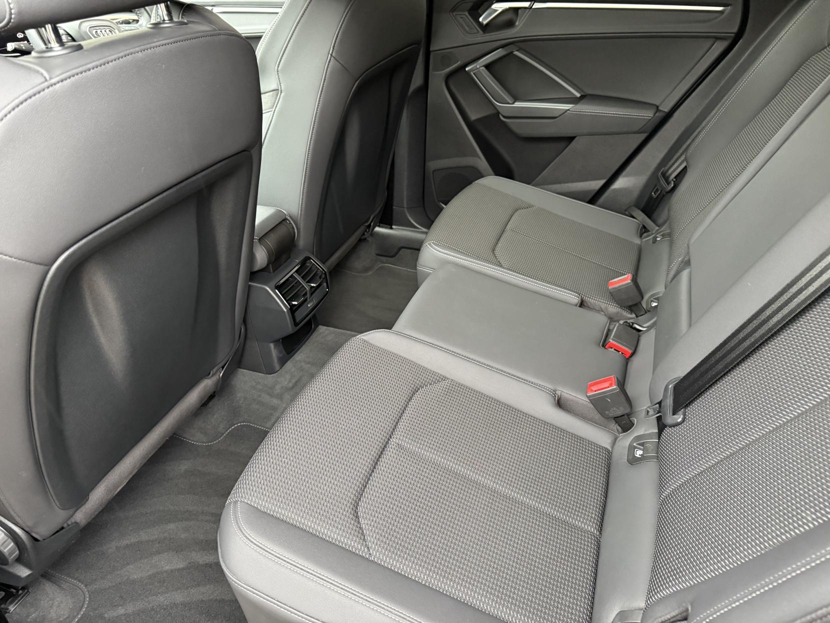 Audi Q3 2.0 TFSI 40 S line SUV 5dr Petrol S Tronic quattro Euro 6 (s/s) (190 ps)