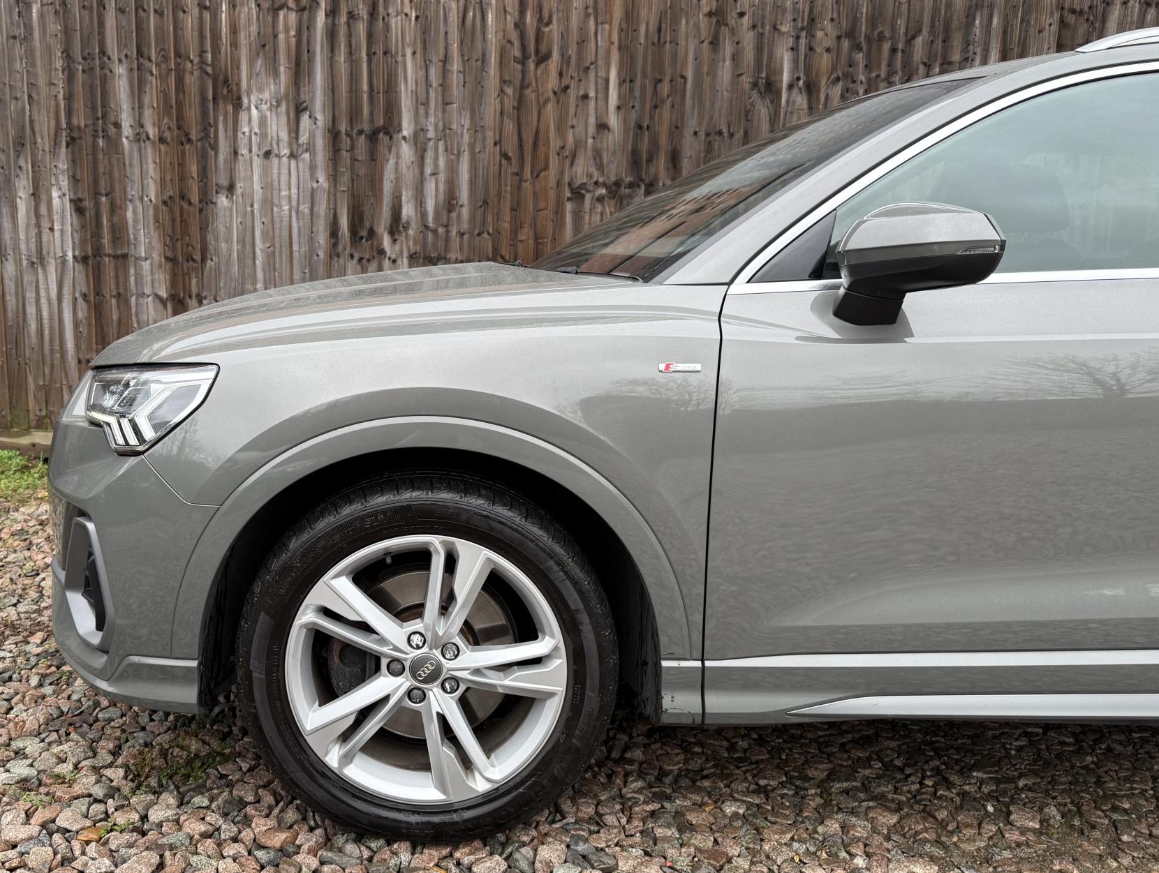 Audi Q3 2.0 TFSI 40 S line SUV 5dr Petrol S Tronic quattro Euro 6 (s/s) (190 ps)