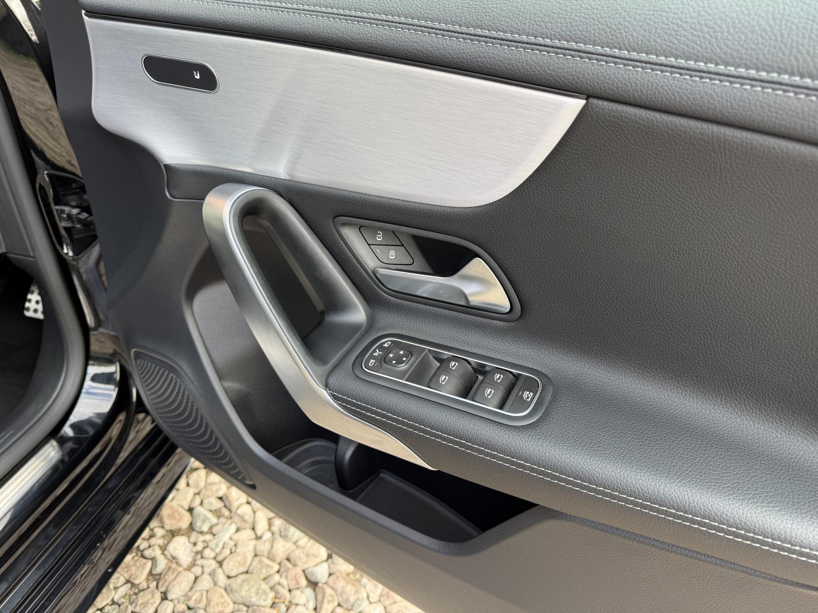 Mercedes-Benz A Class 2.0 A35 AMG (Executive) Hatchback 5dr Petrol SpdS DCT 4MATIC Euro 6 (s/s) (306 ps)