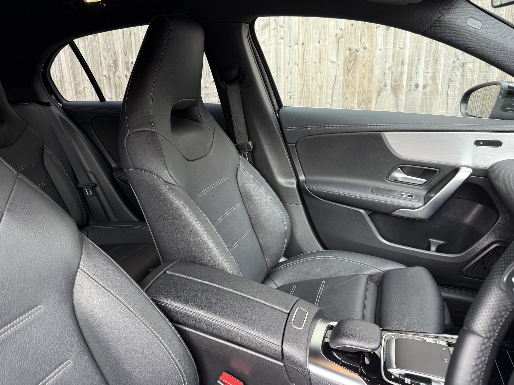 Mercedes-Benz A Class 2.0 A35 AMG (Executive) Hatchback 5dr Petrol SpdS DCT 4MATIC Euro 6 (s/s) (306 ps)