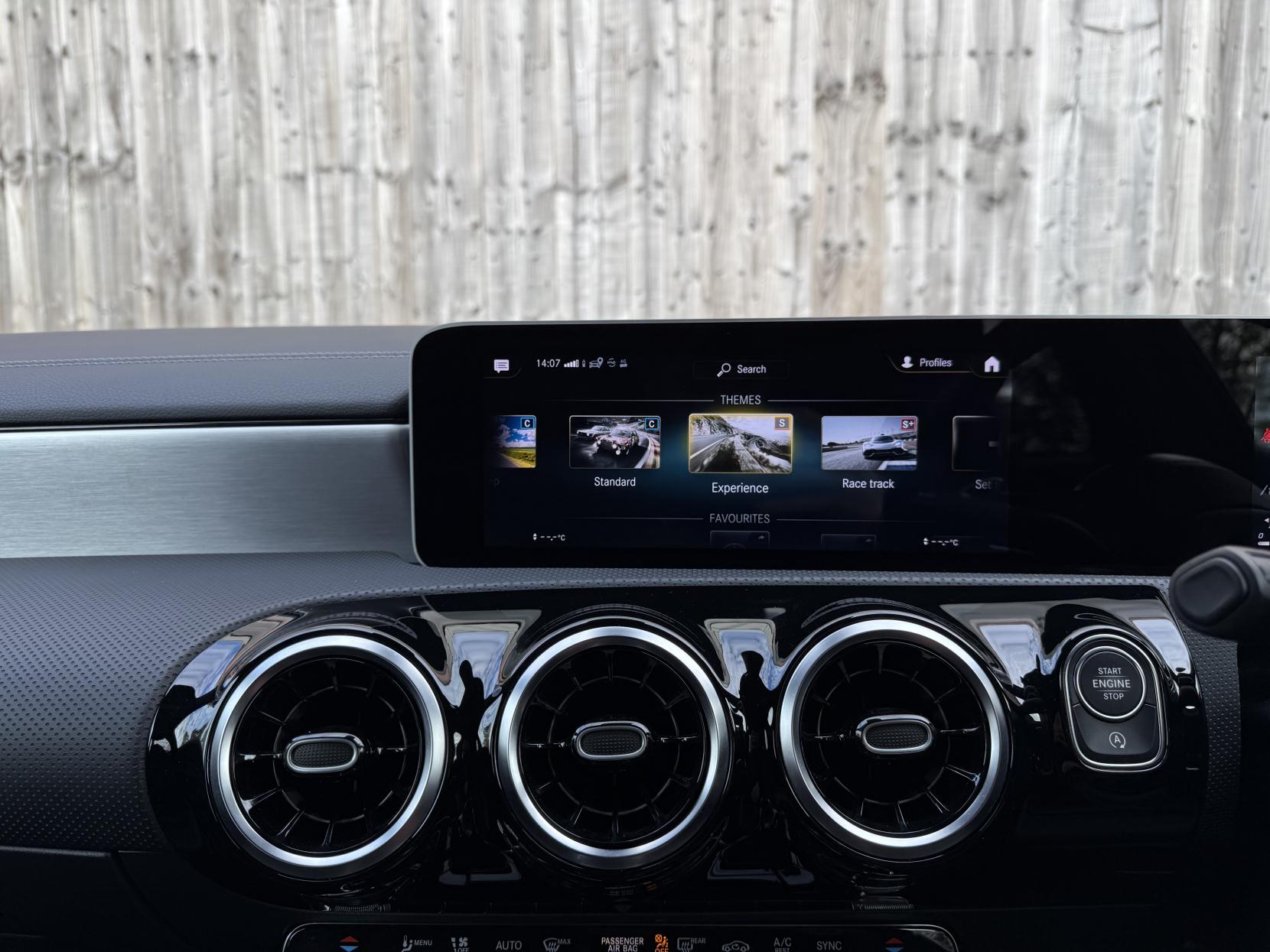 Mercedes-Benz A Class 2.0 A35 AMG (Executive) Hatchback 5dr Petrol SpdS DCT 4MATIC Euro 6 (s/s) (306 ps)