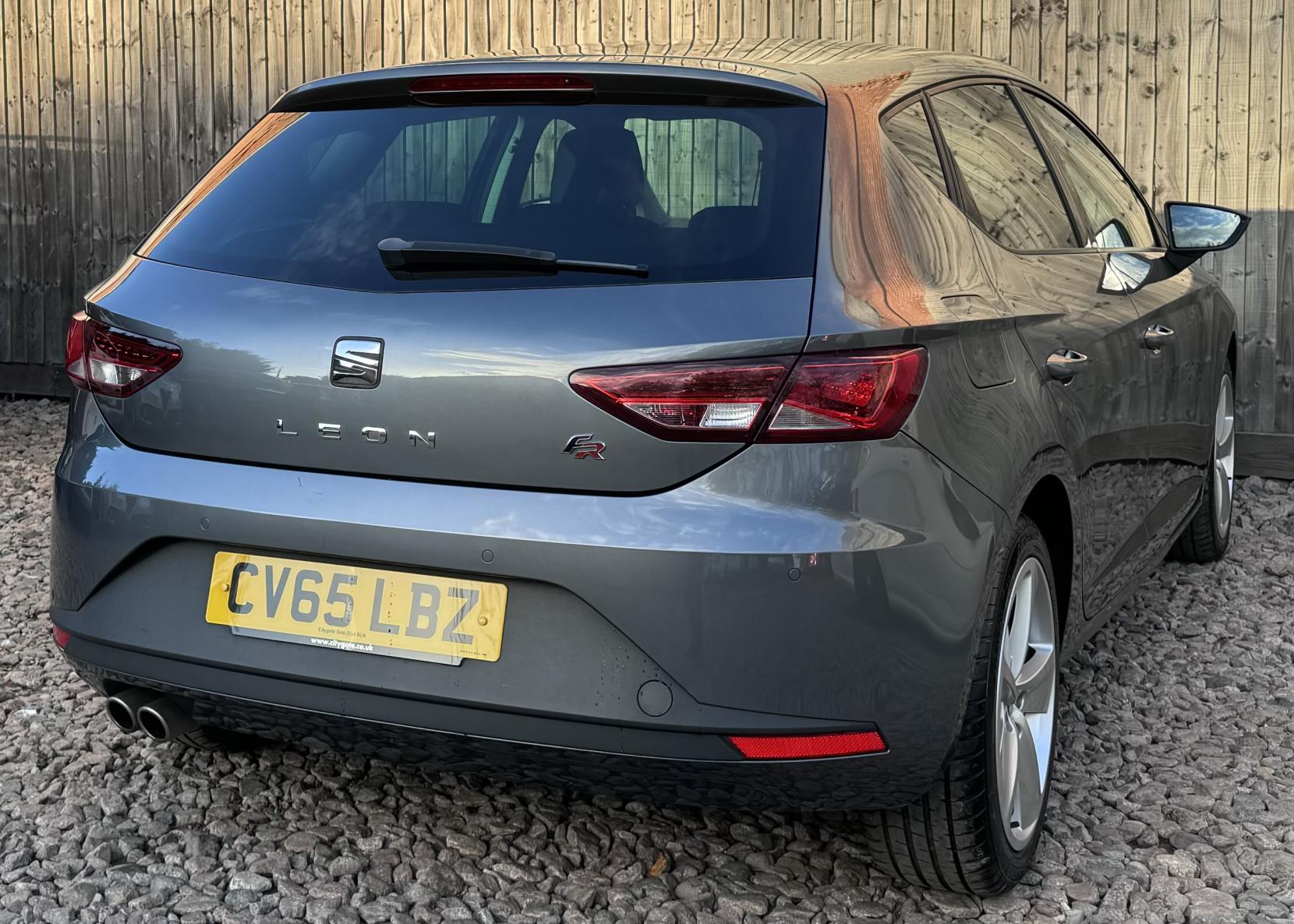 SEAT Leon 2.0 TDI FR Hatchback 5dr Diesel Manual Euro 6 (s/s) (150 ps)