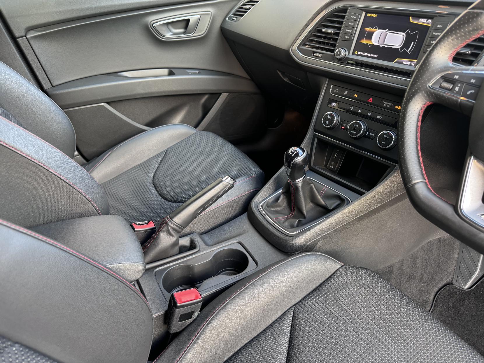SEAT Leon 2.0 TDI FR Hatchback 5dr Diesel Manual Euro 6 (s/s) (150 ps)
